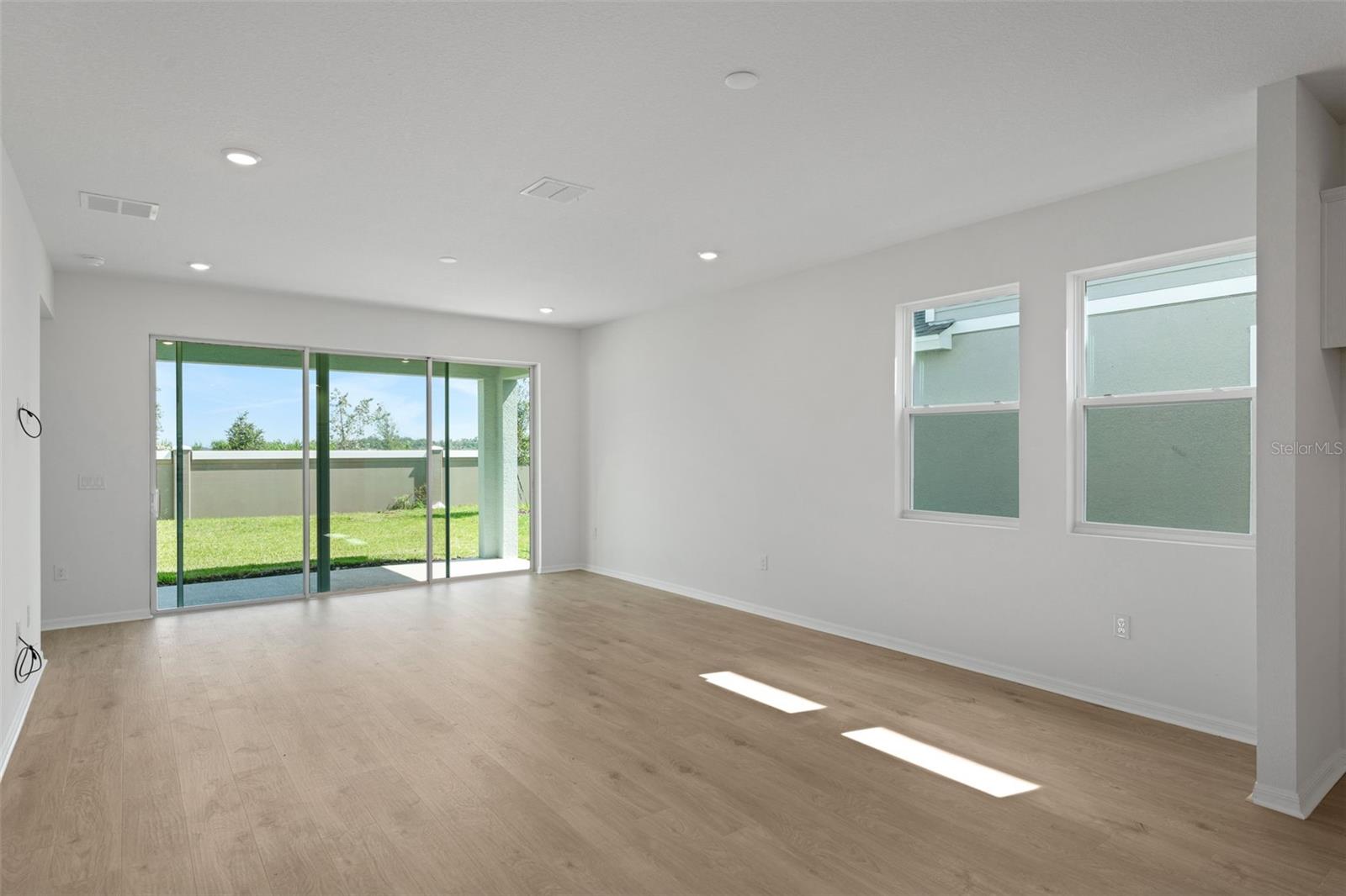 8112 Sunny Point Trl Property Photo 15