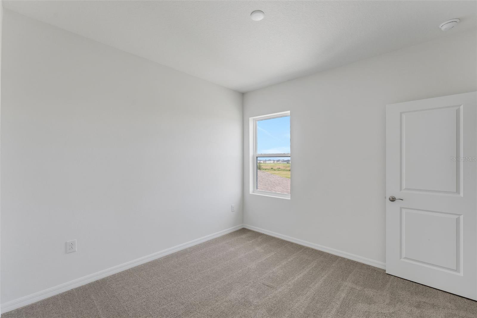 8112 Sunny Point Trl Property Photo 36