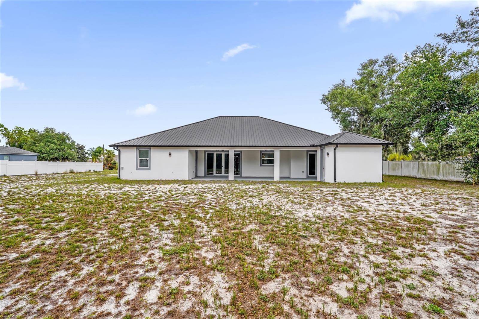 2510 Lake Front Dr Property Photo 36