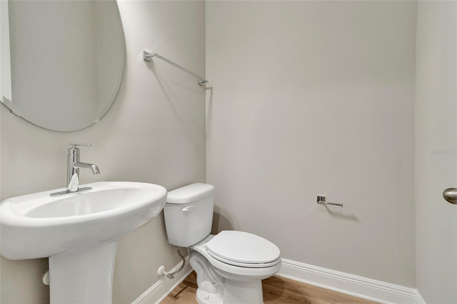 4418 Lions Gate Ave Property Photo 11