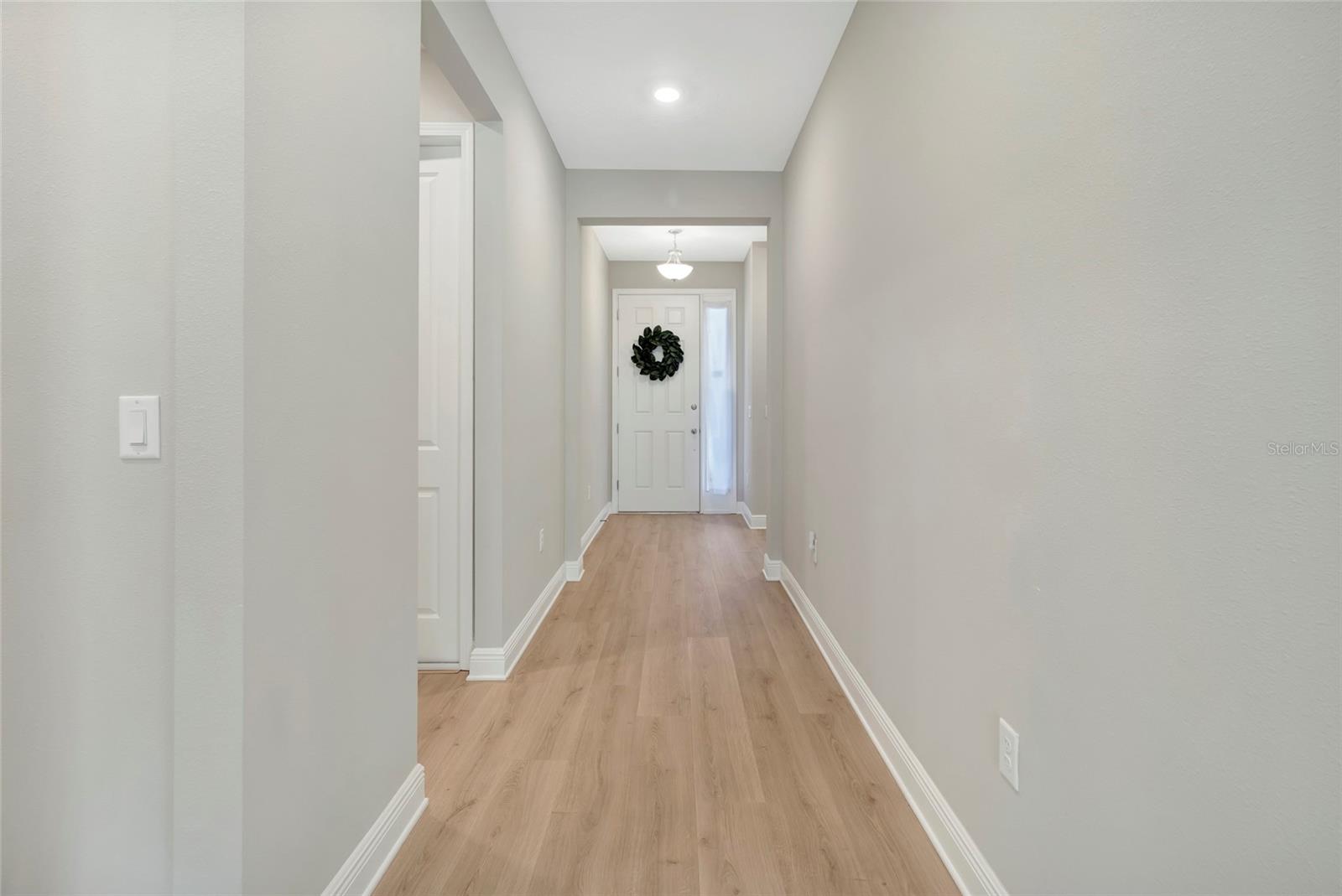 4418 Lions Gate Ave Property Photo 12