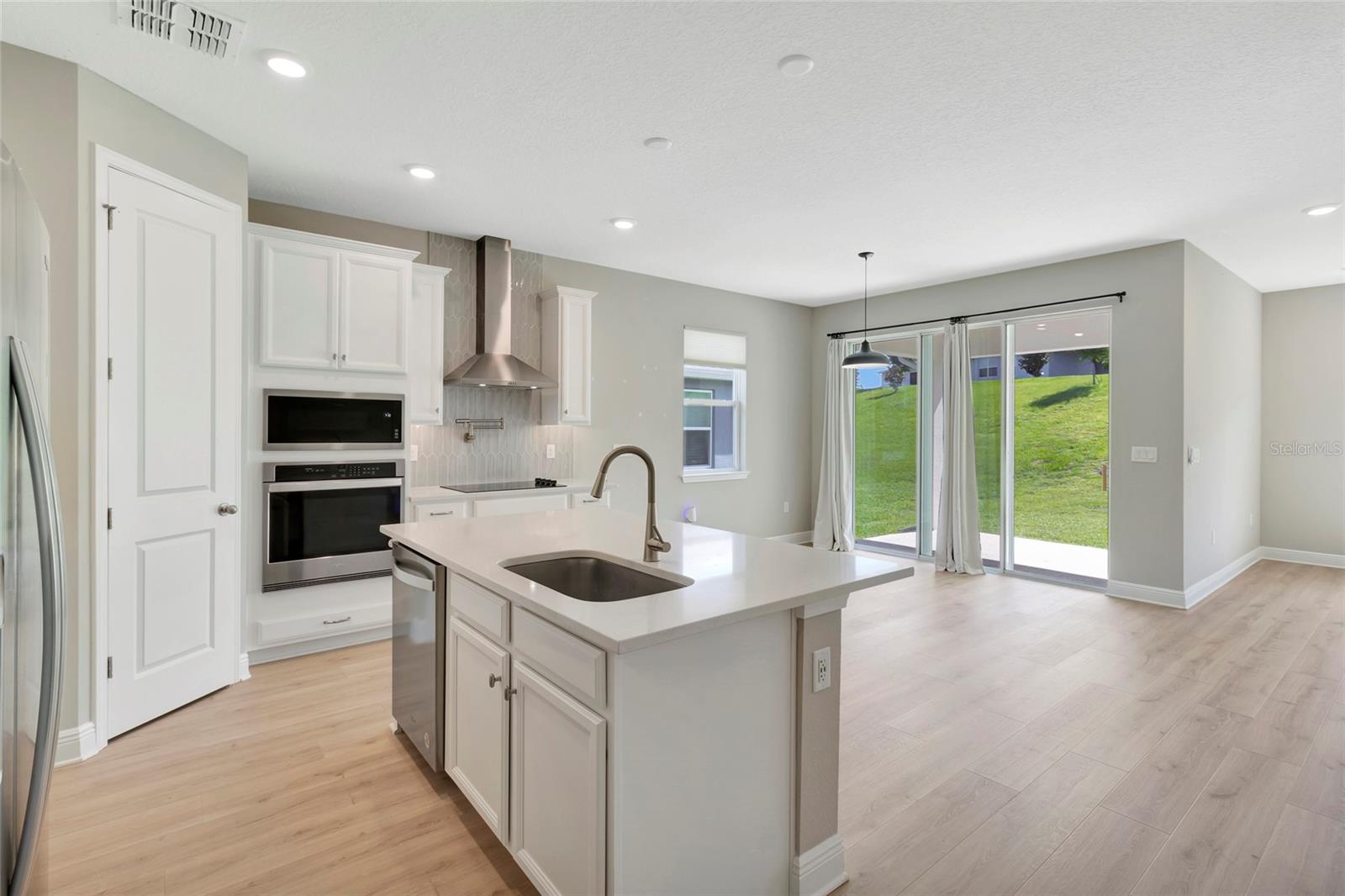 4418 Lions Gate Ave Property Photo 18