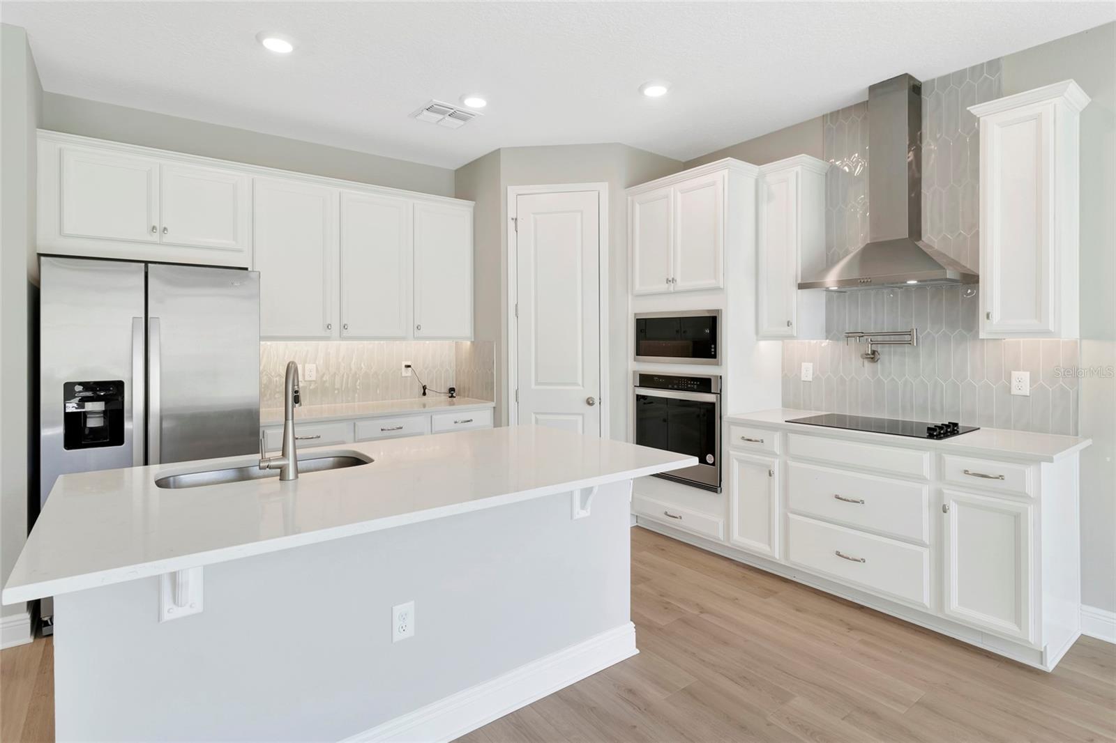 4418 Lions Gate Ave Property Photo 19