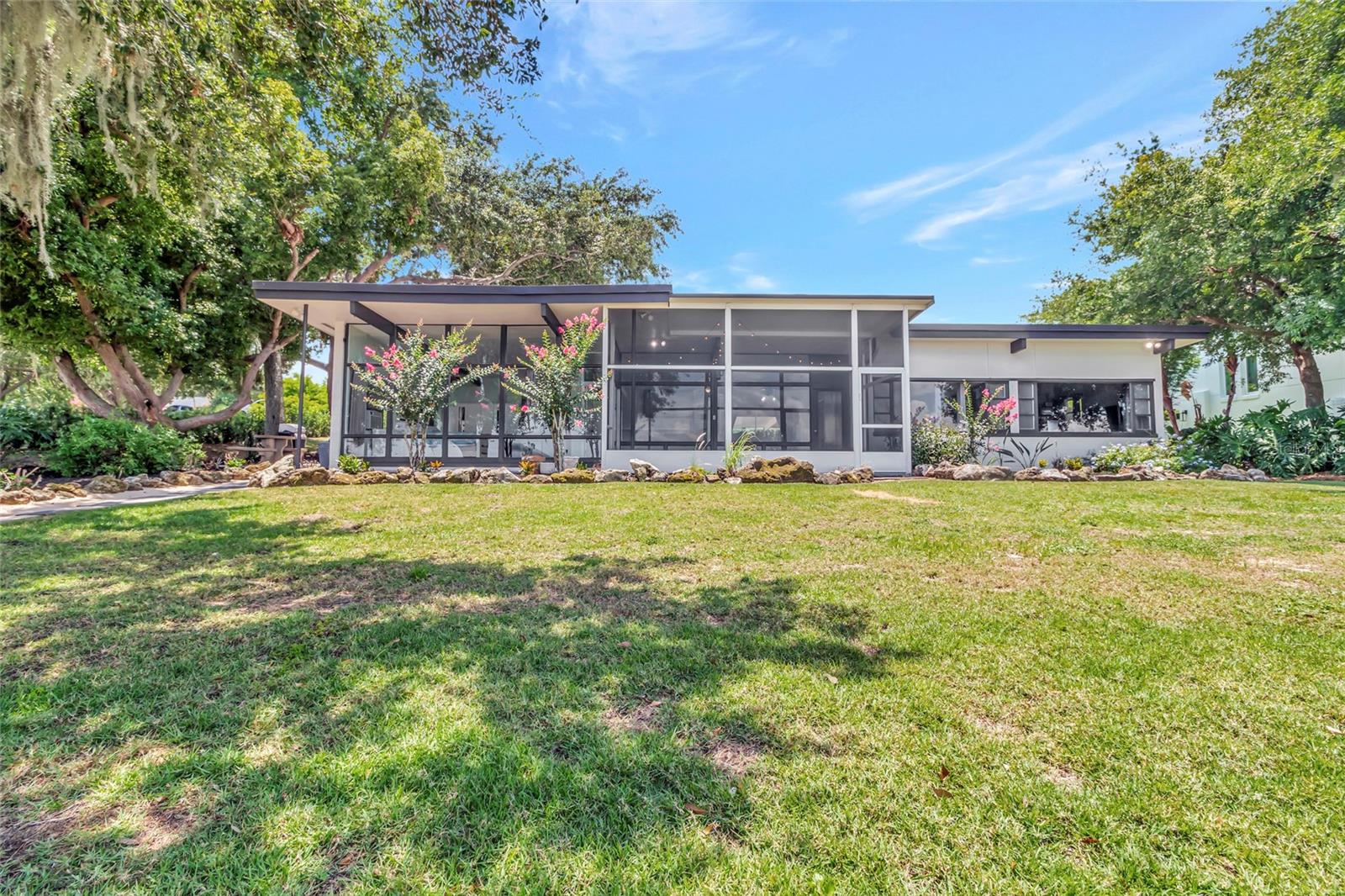 11900 Elbert St Property Photo 2