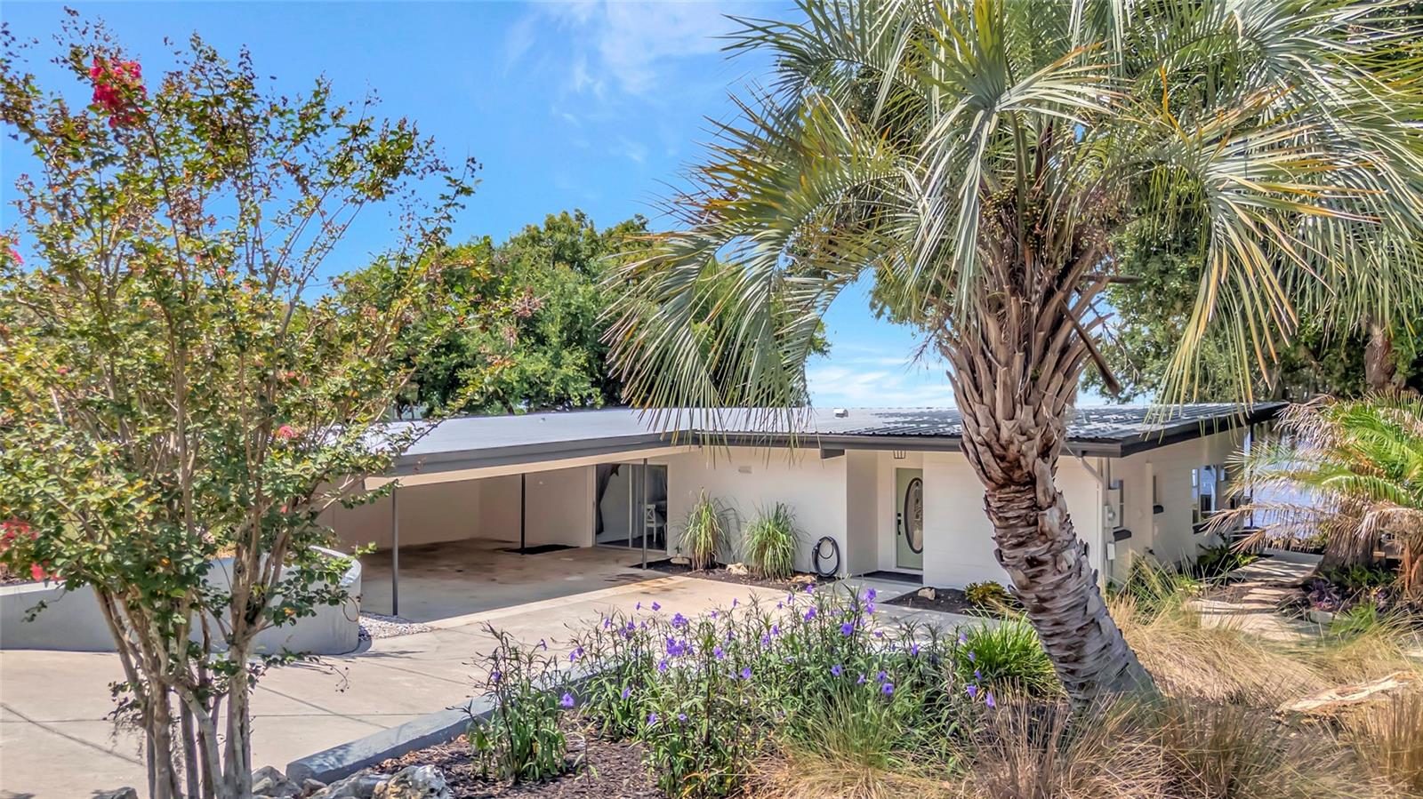 11900 Elbert St Property Photo 4