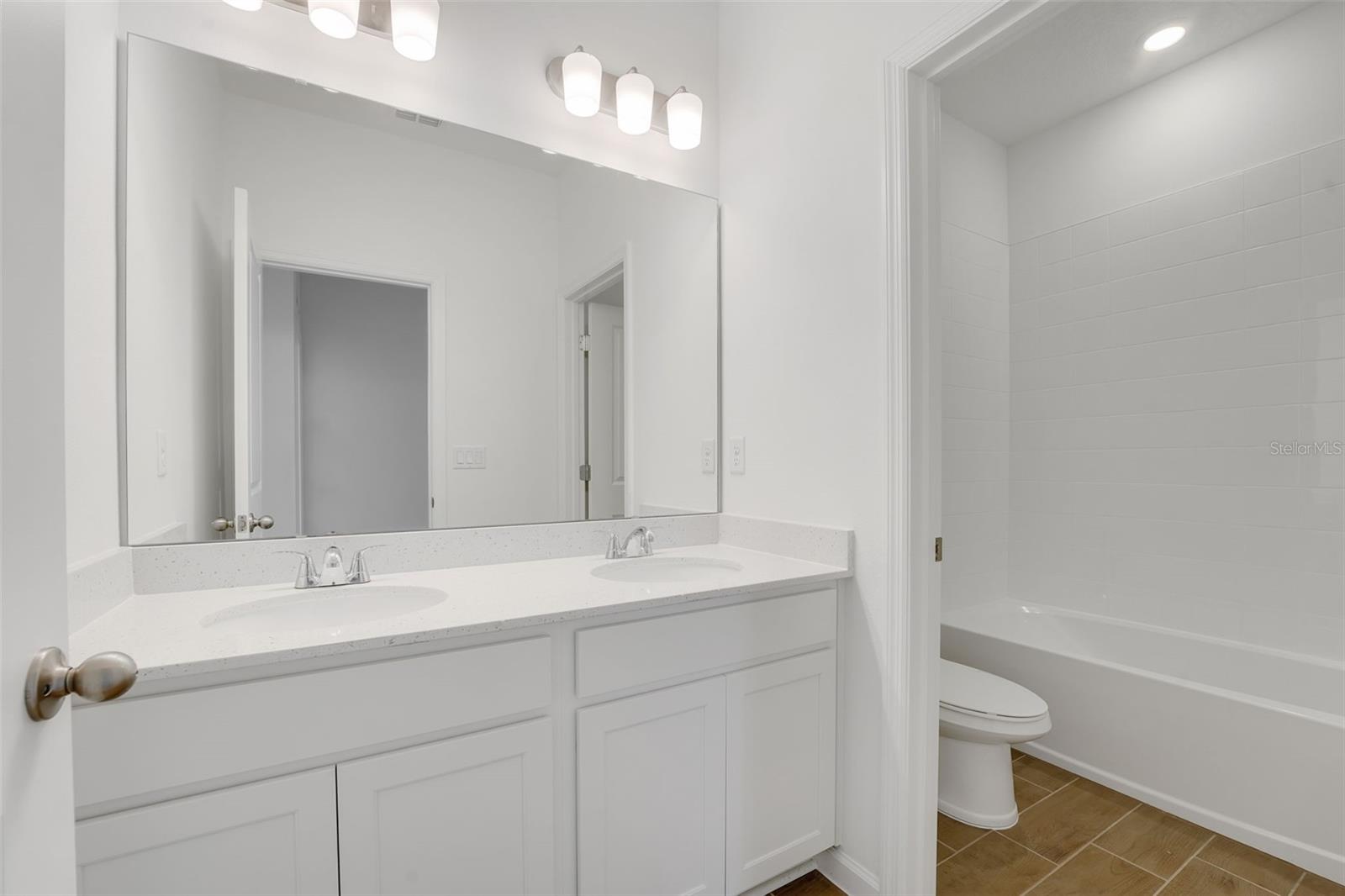 874 Sunshower Dr Property Photo 18
