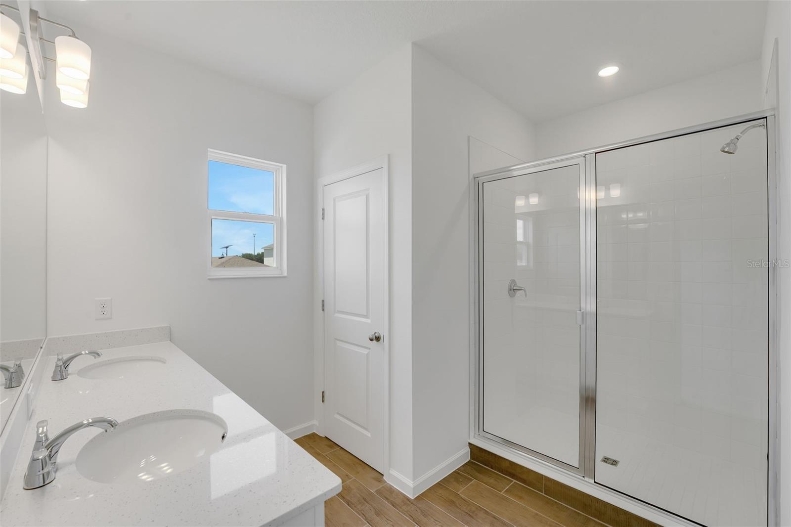 874 Sunshower Dr Property Photo 27