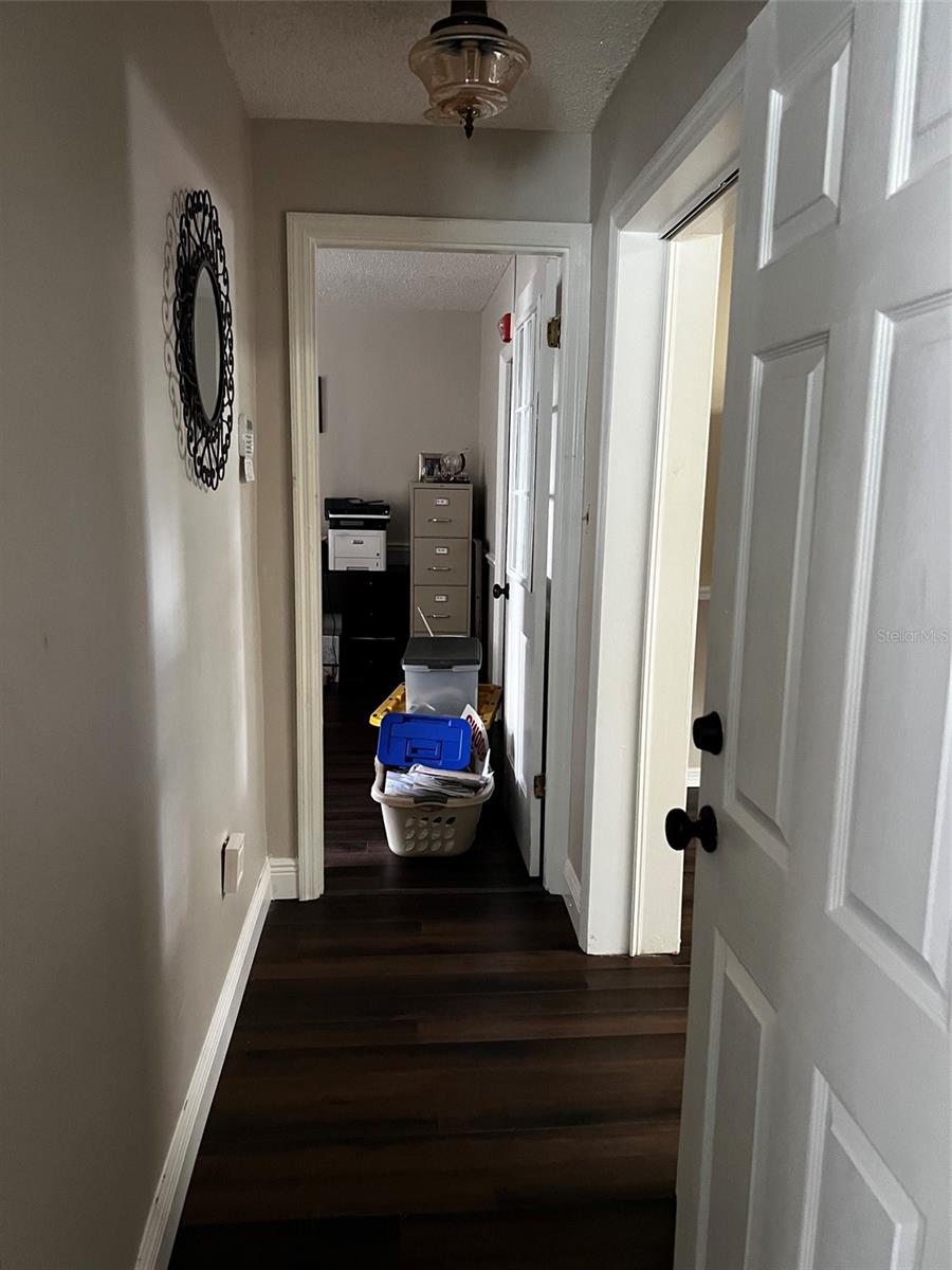 1220 S Bay St S Property Photo 9