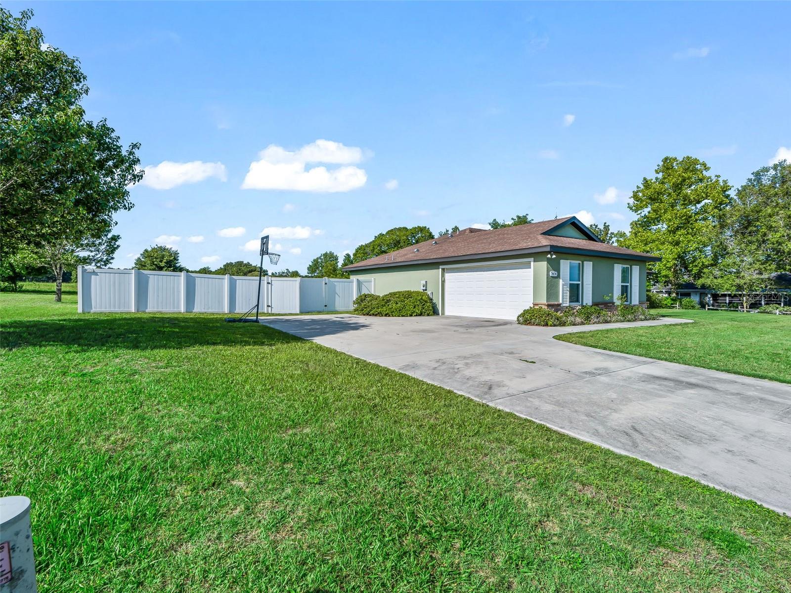 7474 Se 107 Pl Property Photo 8