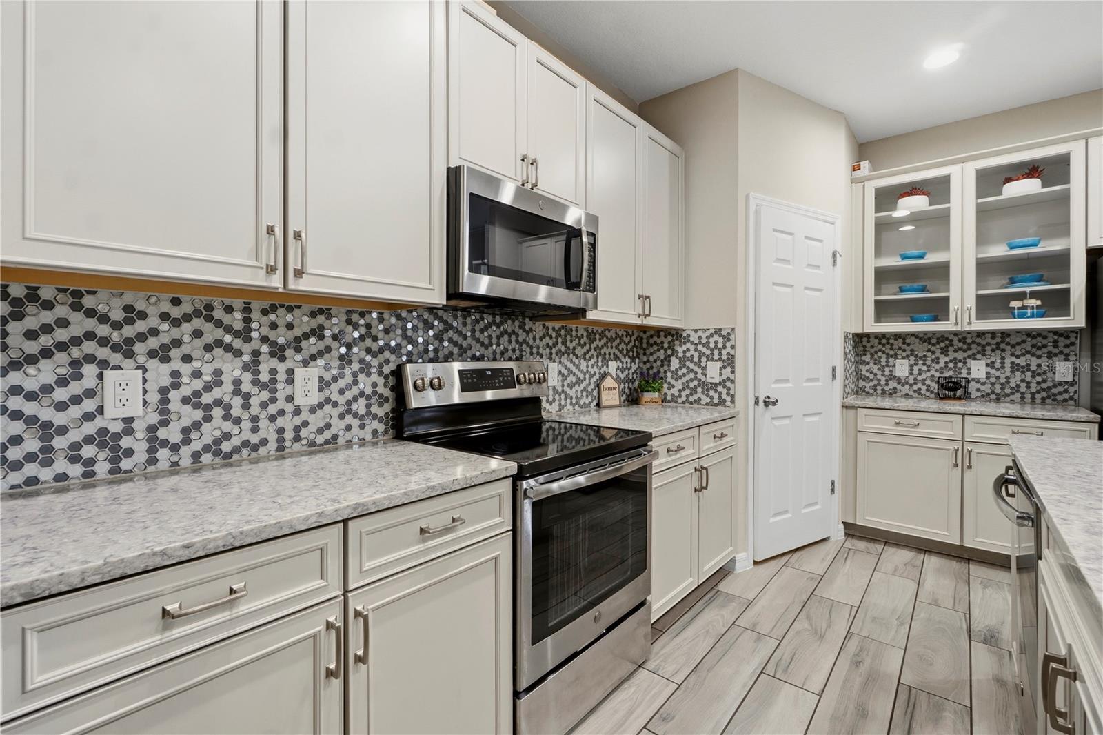 205 Aberdeen St Property Photo 15