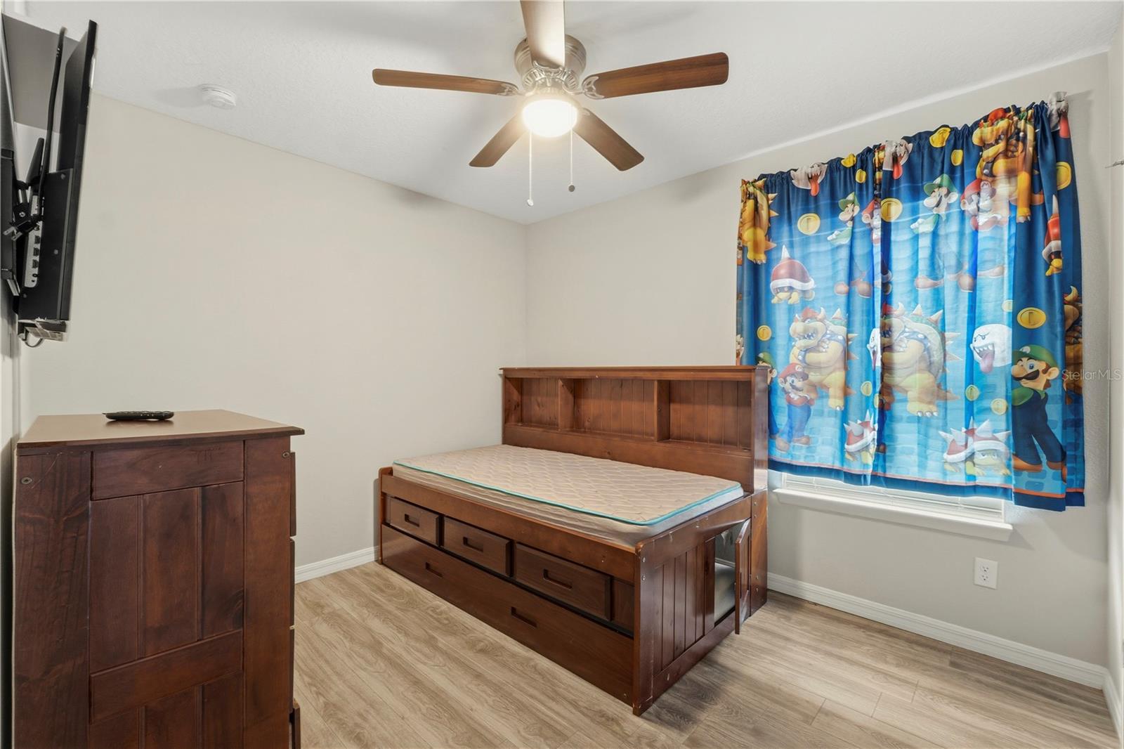 205 Aberdeen St Property Photo 21