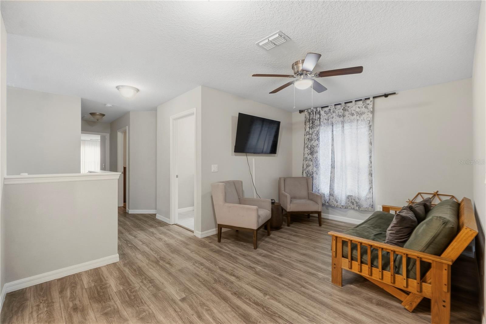 205 Aberdeen St Property Photo 23