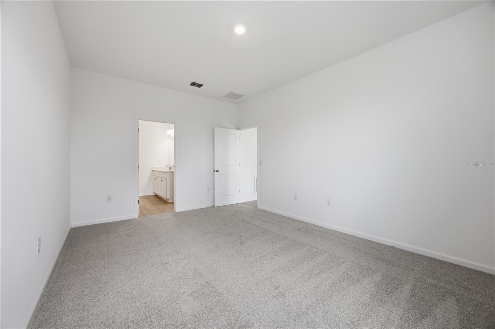 6205 Sanders Grove Cir Property Photo 14