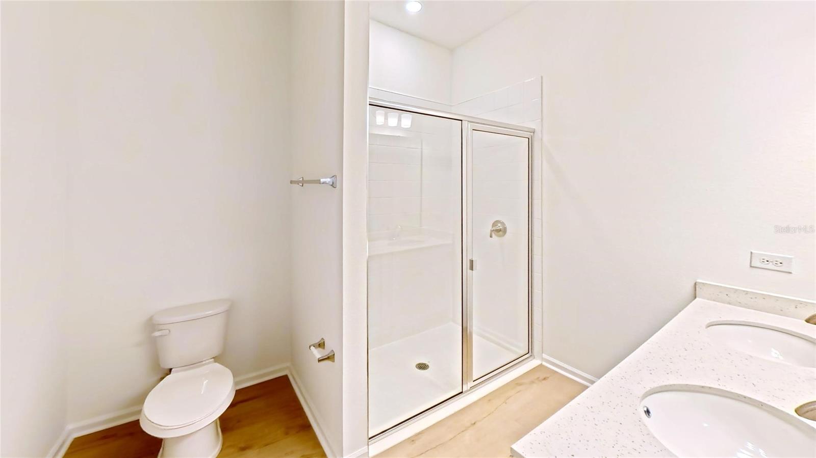 6205 Sanders Grove Cir Property Photo 16