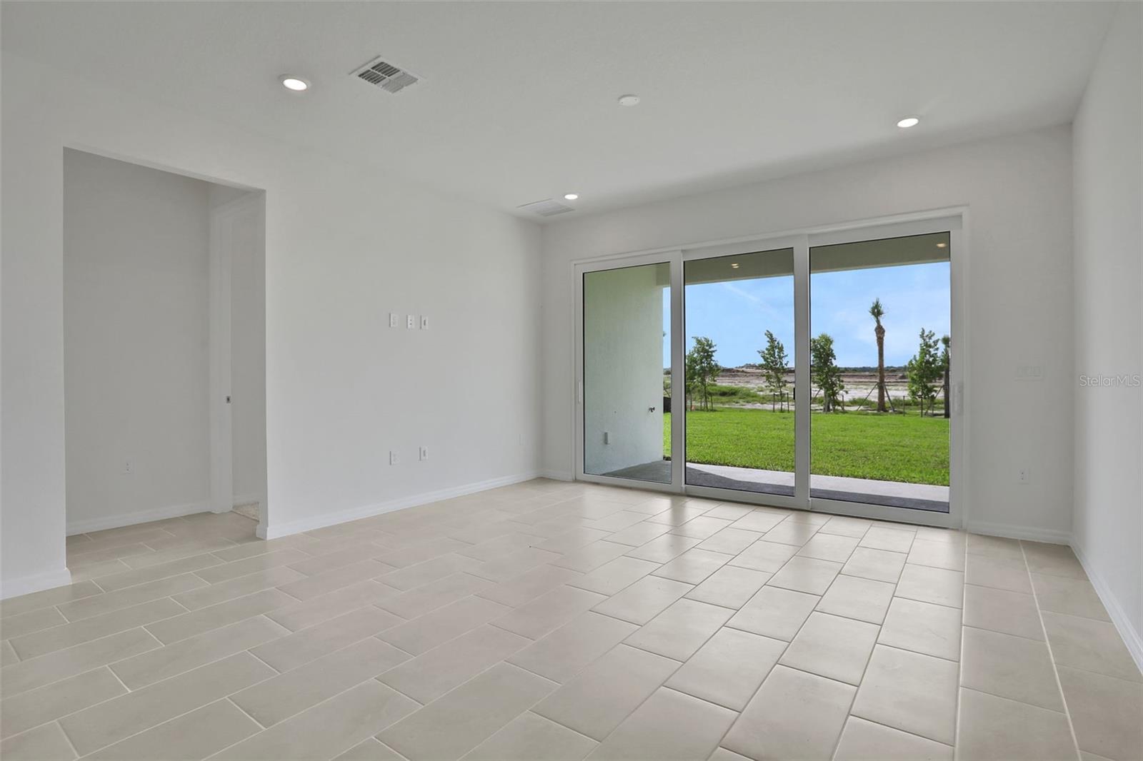 13485 Turnleaf Blvd Property Photo 6