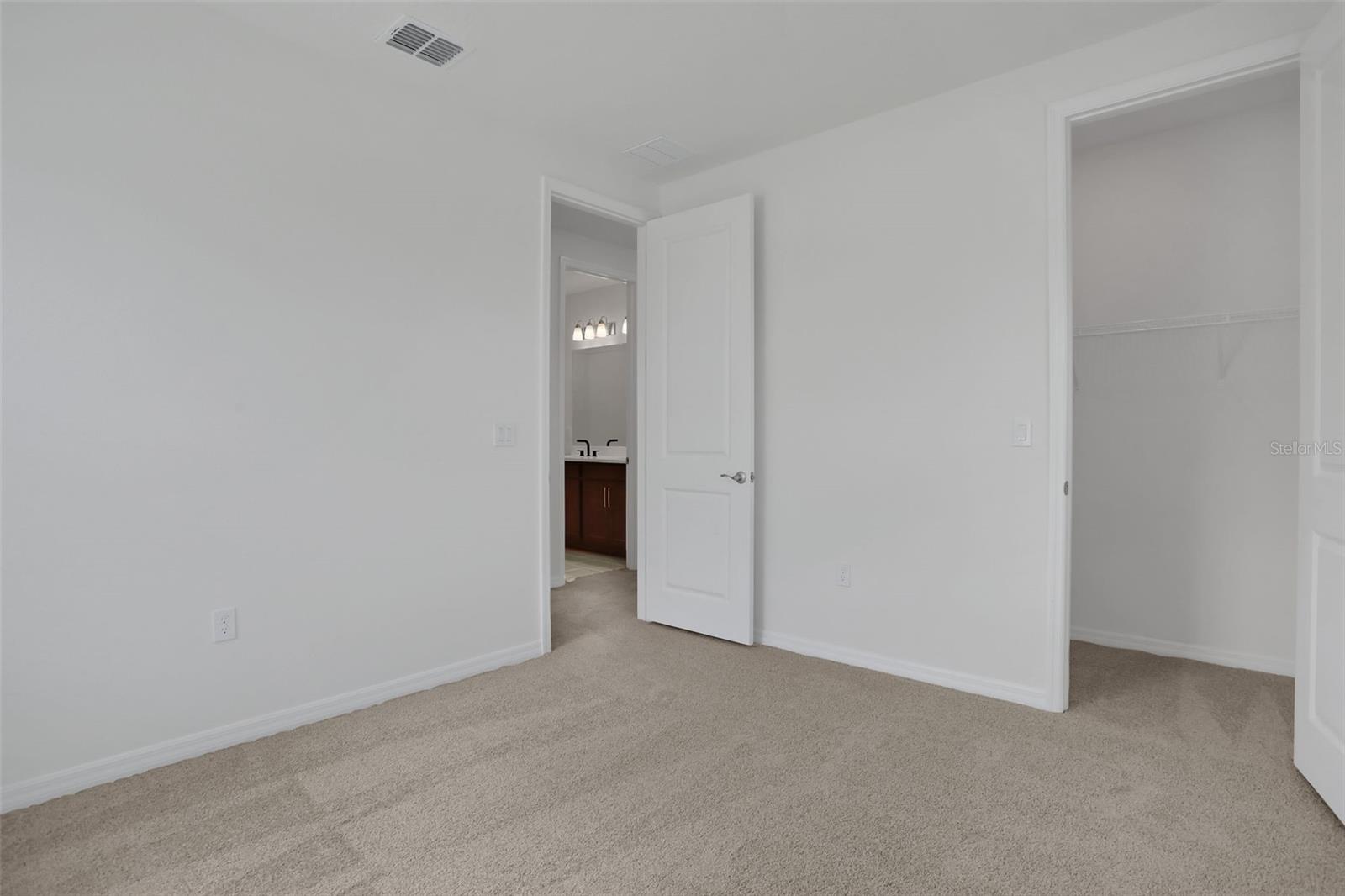 13485 Turnleaf Blvd Property Photo 27