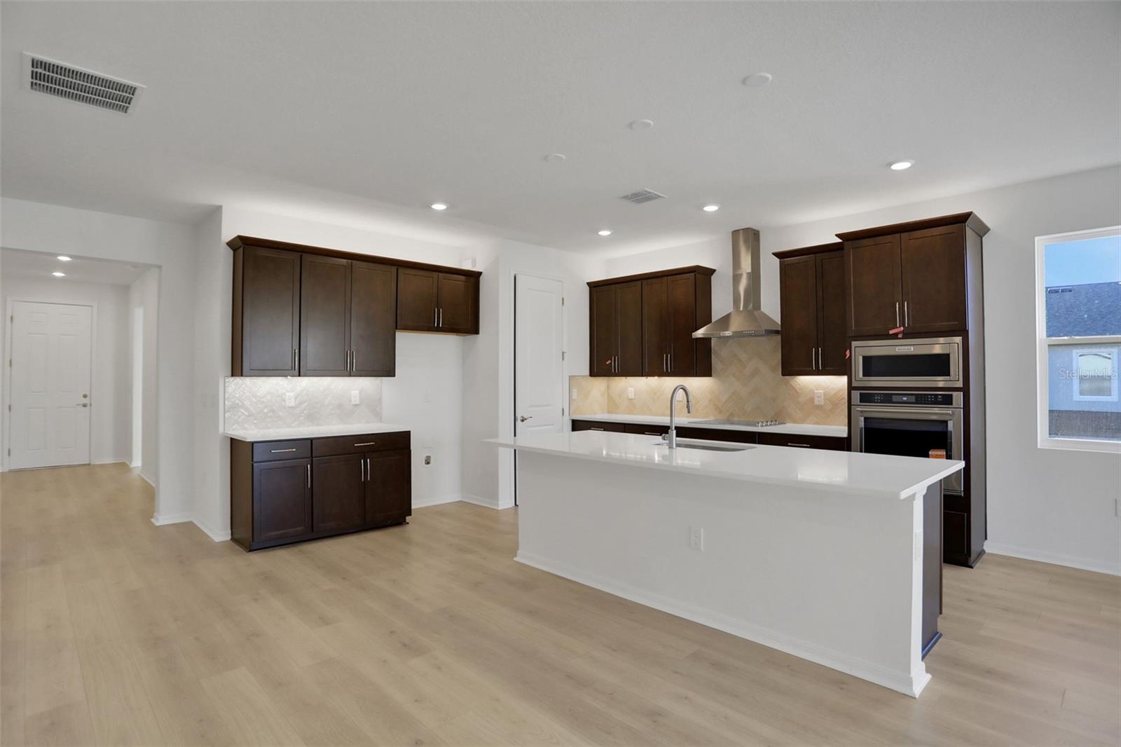13524 Turnleaf Blvd Property Photo 3