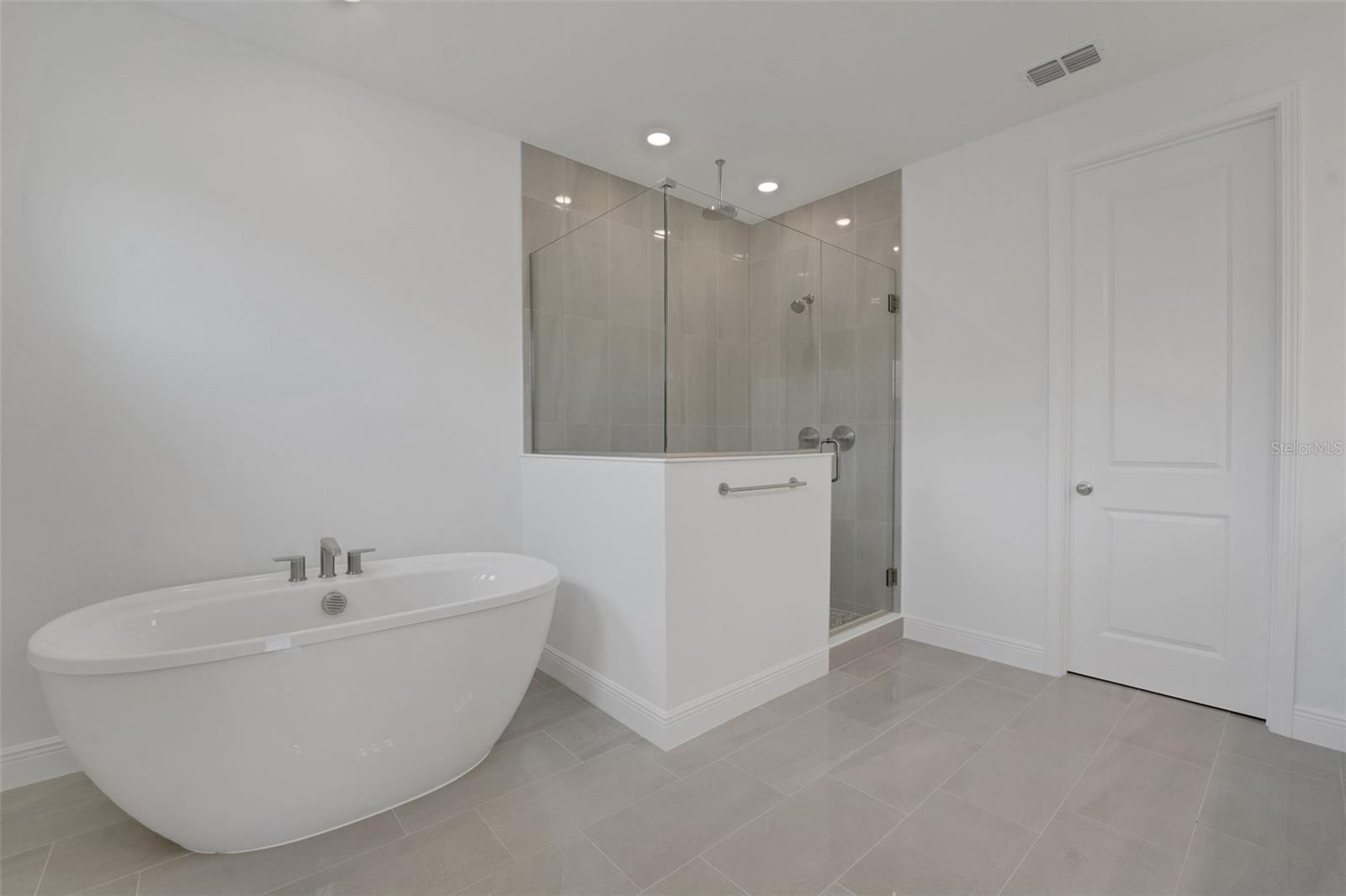 15154 Tea Tree Dr Property Photo 13