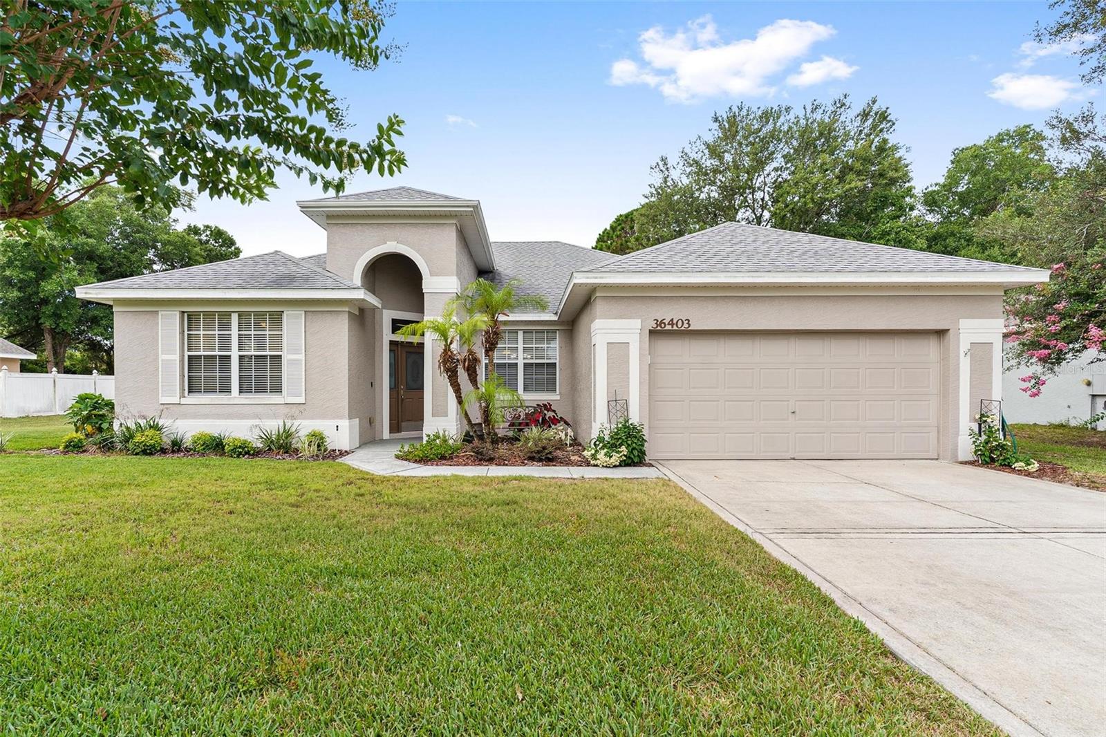 36403 Grand Island Oaks Cir Property Photo 1