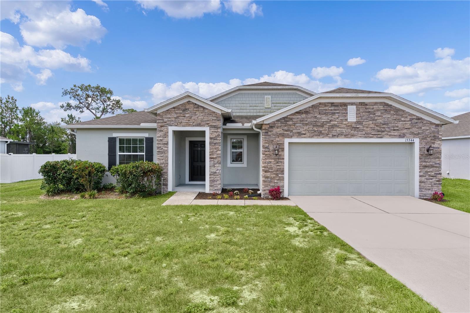 15344 White Tail Loop Property Photo 4