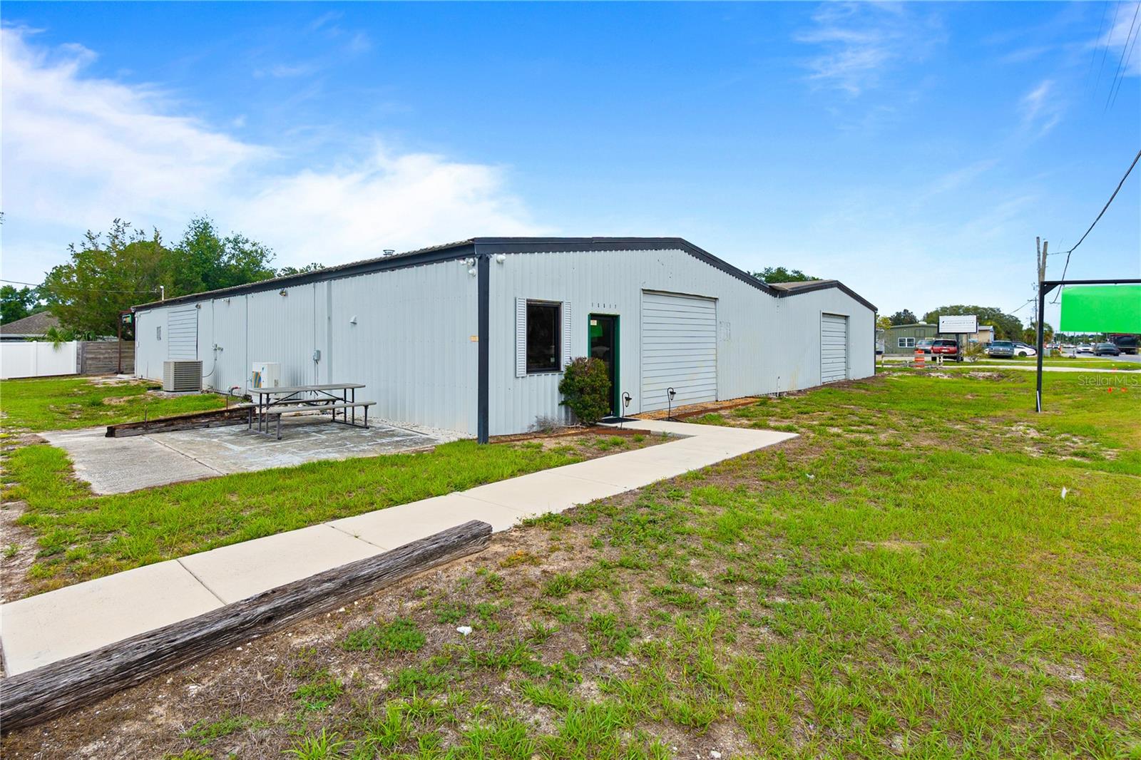 15617 Old Us Highway 441 Property Photo 1