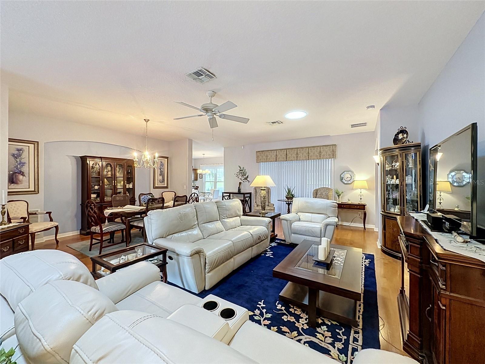 2265 Calvert Ct Property Photo 13