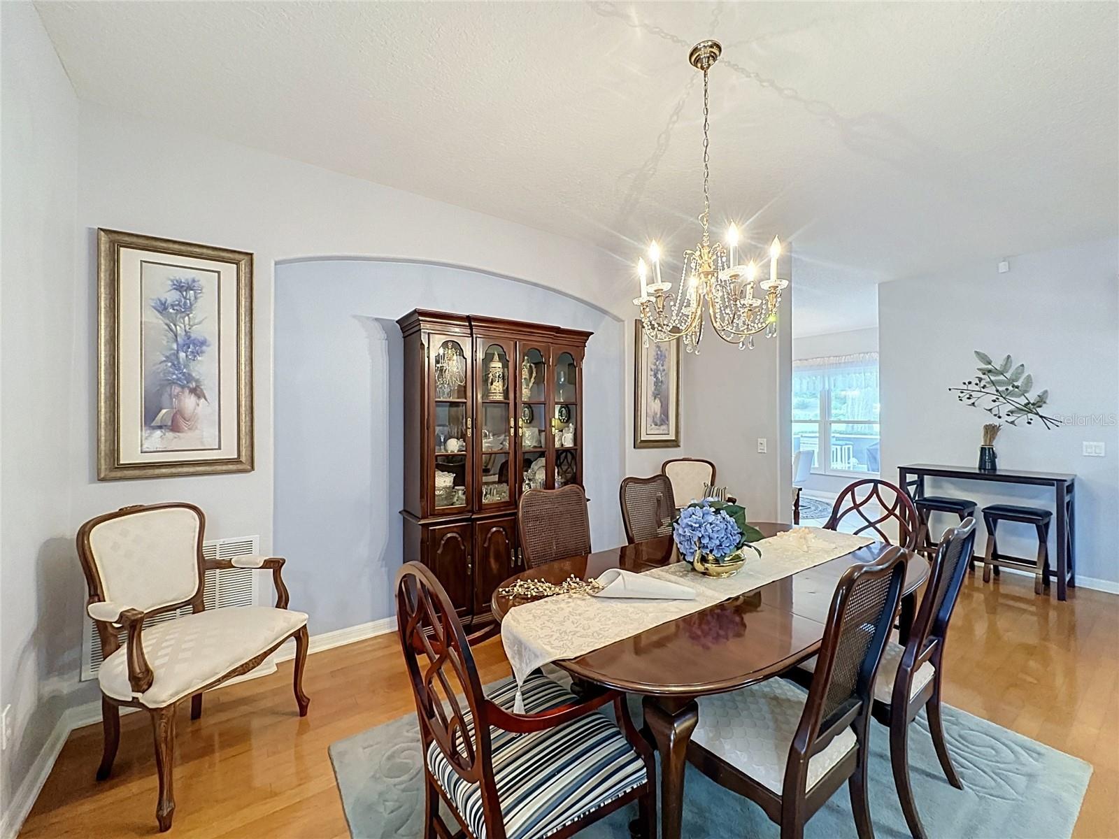2265 Calvert Ct Property Photo 15