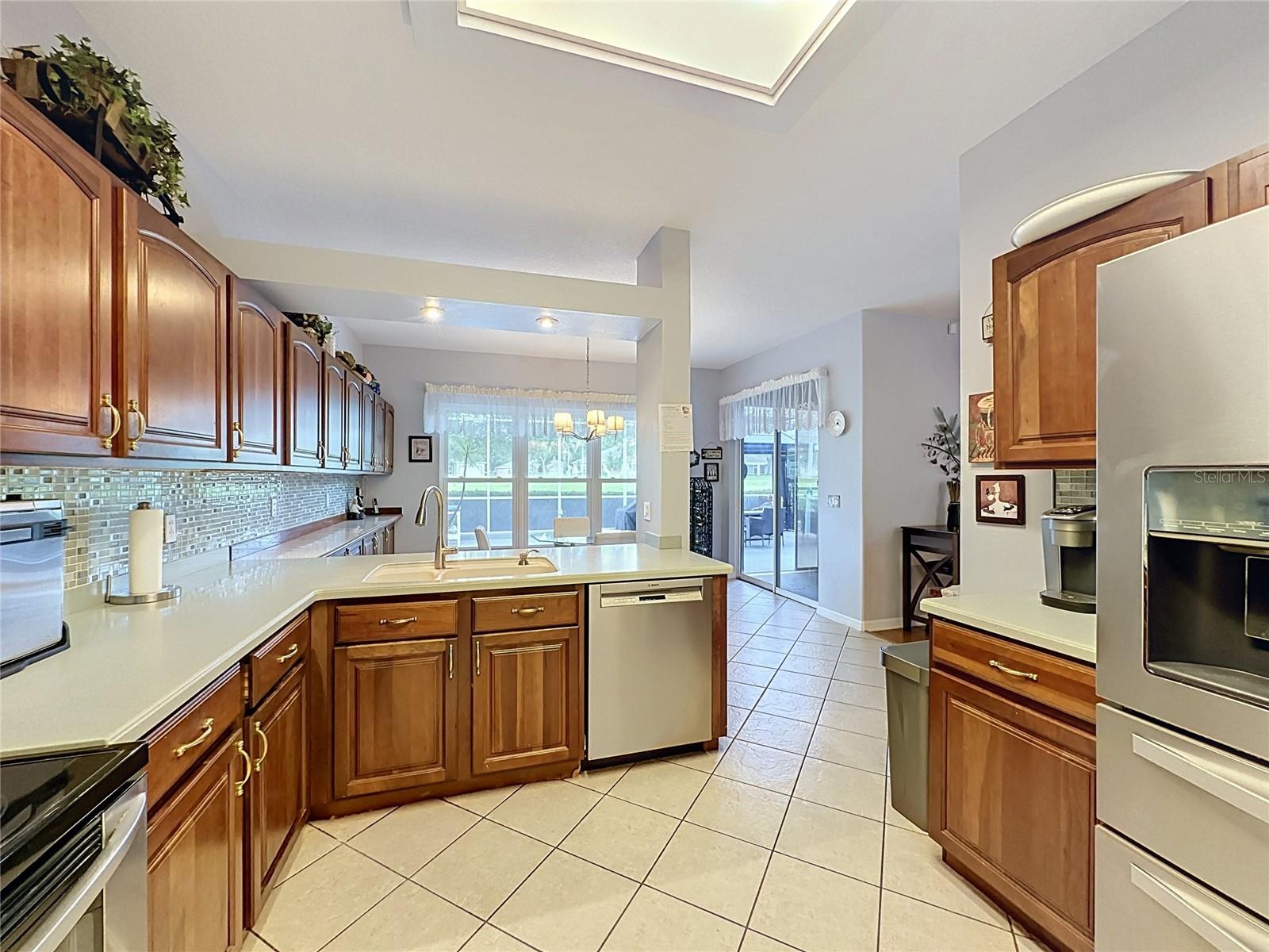 2265 Calvert Ct Property Photo 24