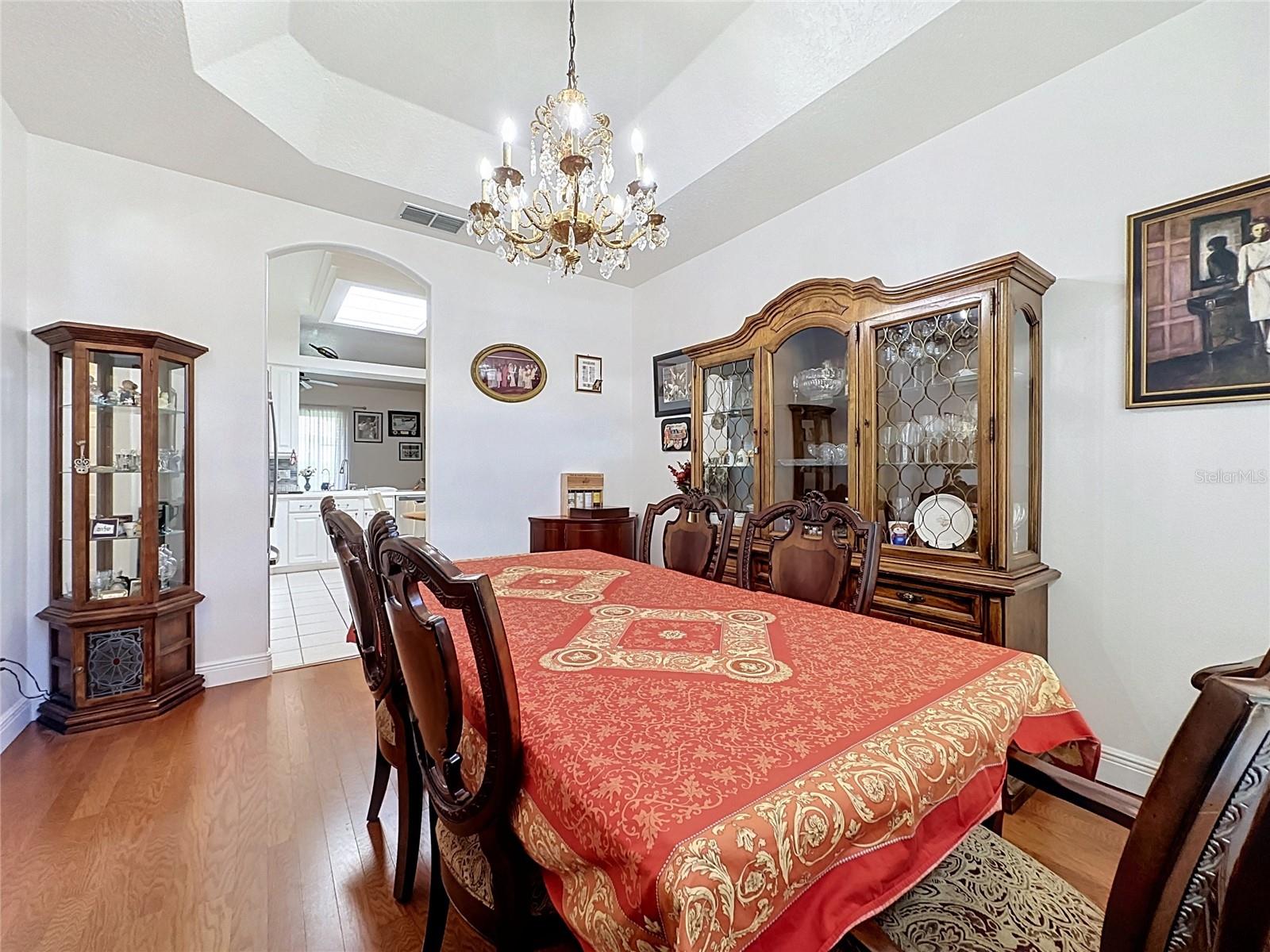 3916 Scarborough Ct Property Photo 12