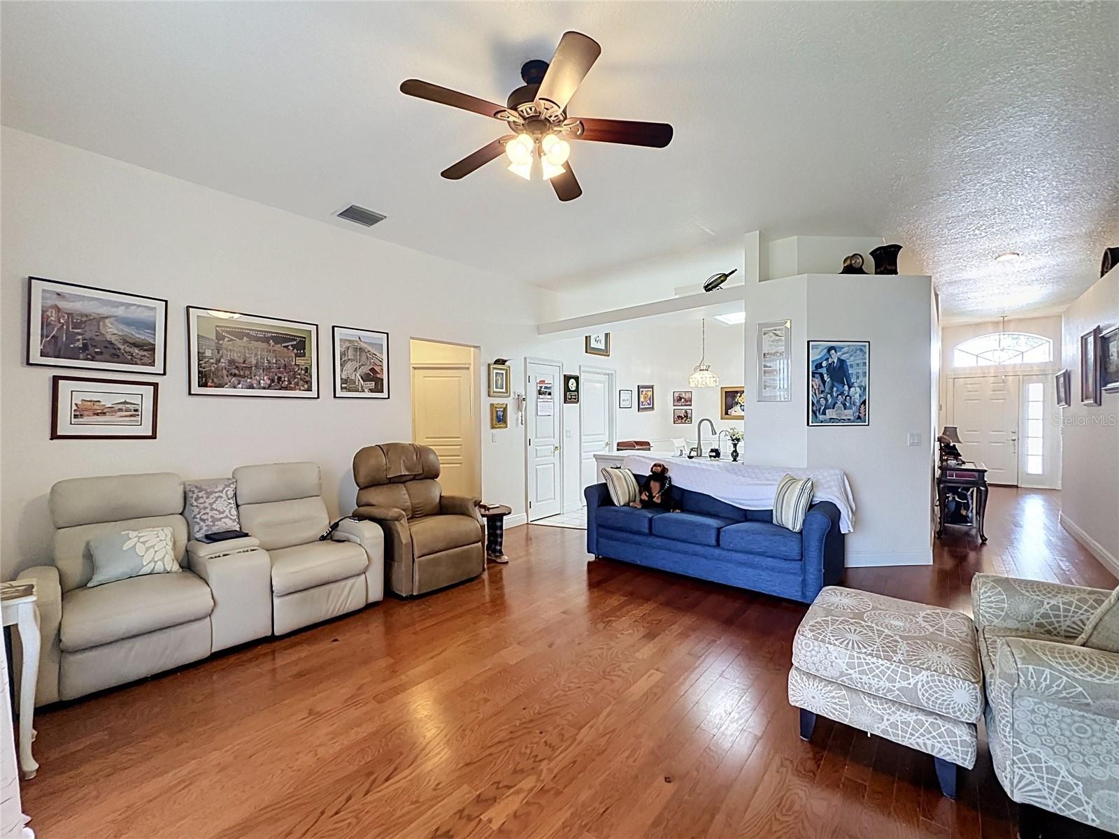 3916 Scarborough Ct Property Photo 19