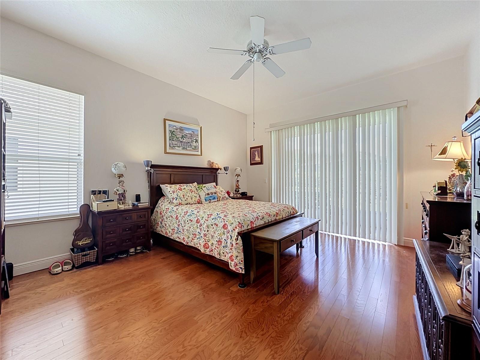 3916 Scarborough Ct Property Photo 23