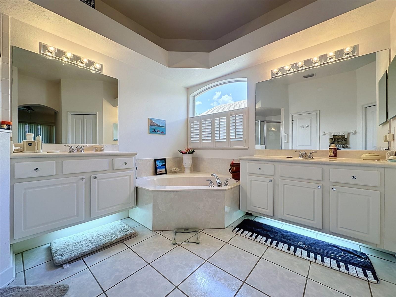 3916 Scarborough Ct Property Photo 25