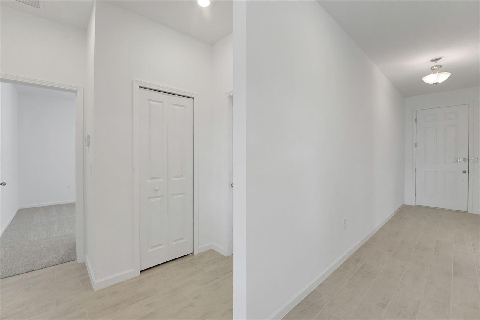 288 Meredith Blvd Property Photo 5