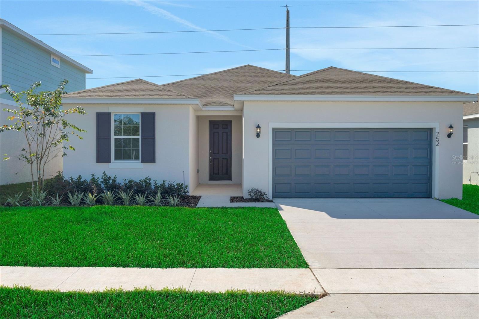 300 Meredith Blvd Property Photo 1