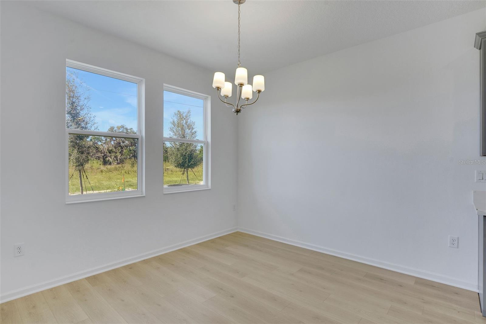 300 Meredith Blvd Property Photo 14