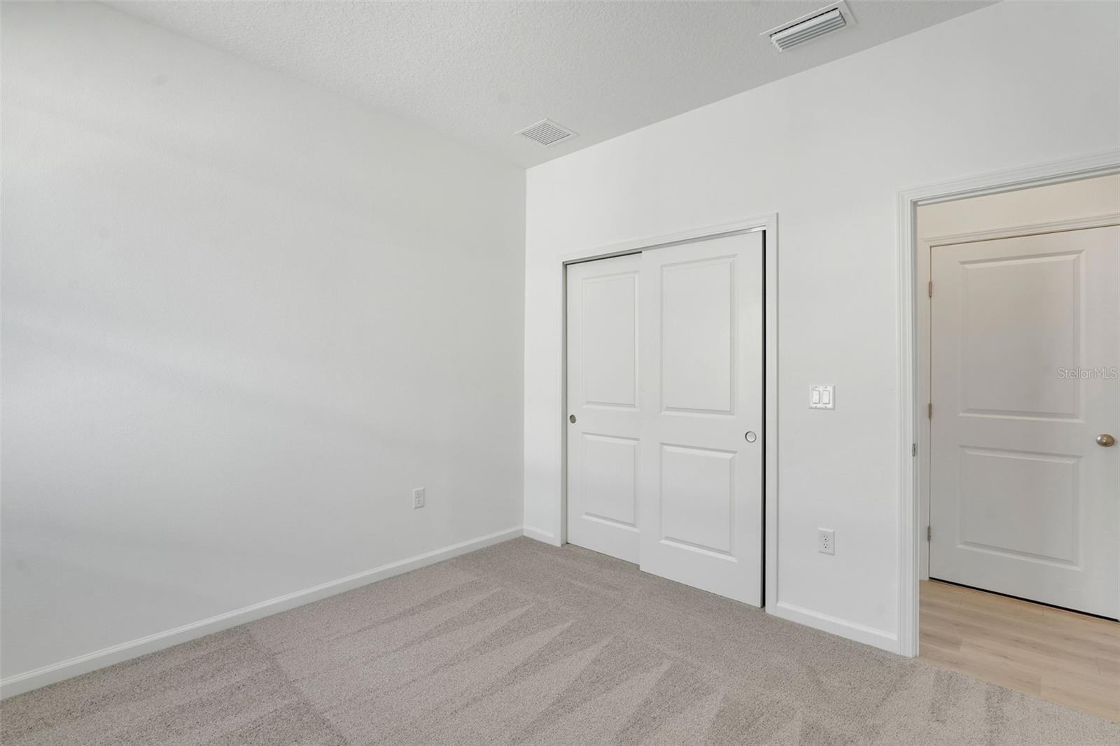 300 Meredith Blvd Property Photo 19