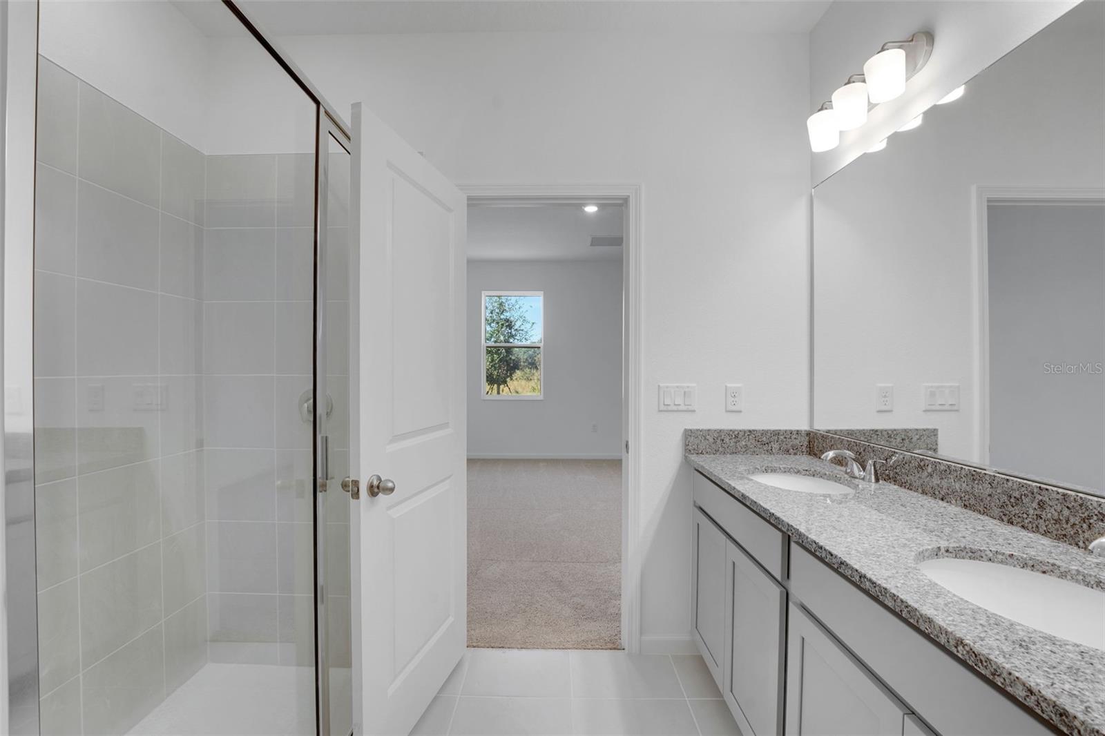 300 Meredith Blvd Property Photo 25