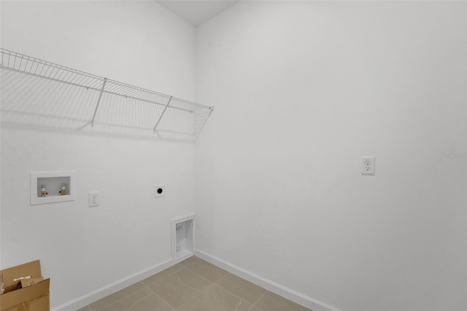 304 Meredith Blvd Property Photo 10