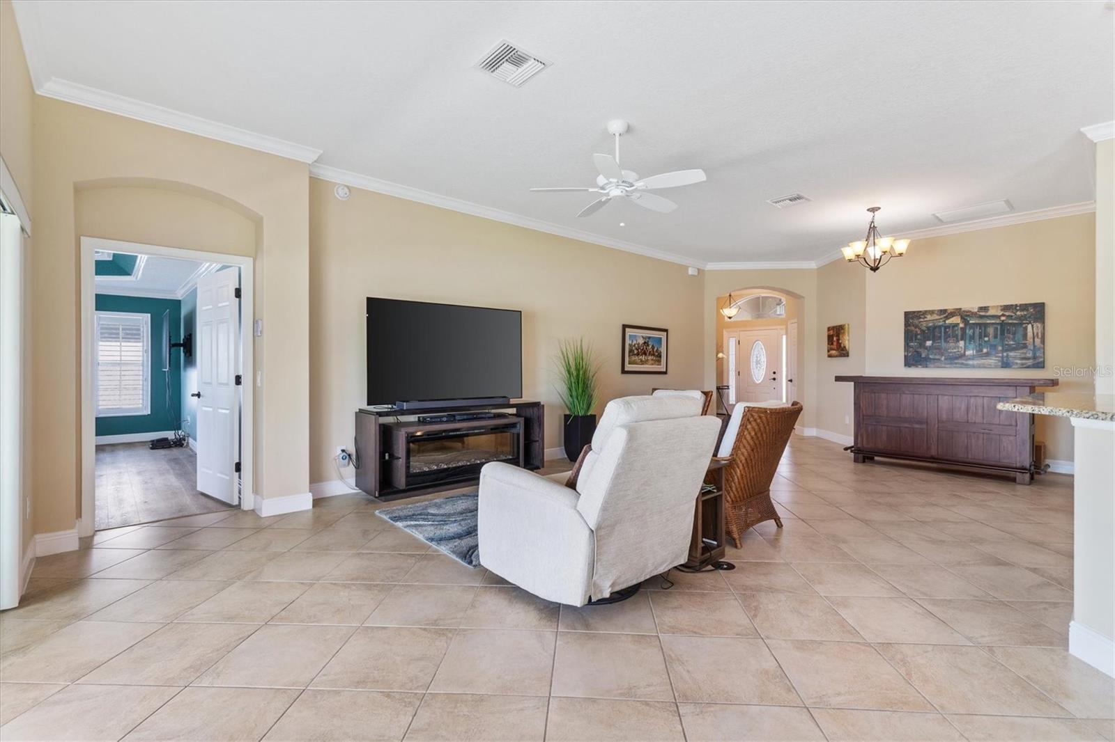 486 Independence Path Property Photo 15