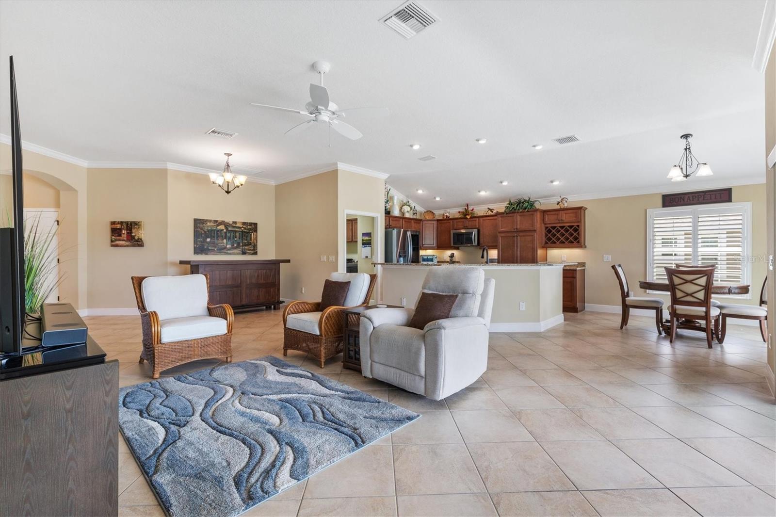 486 Independence Path Property Photo 16
