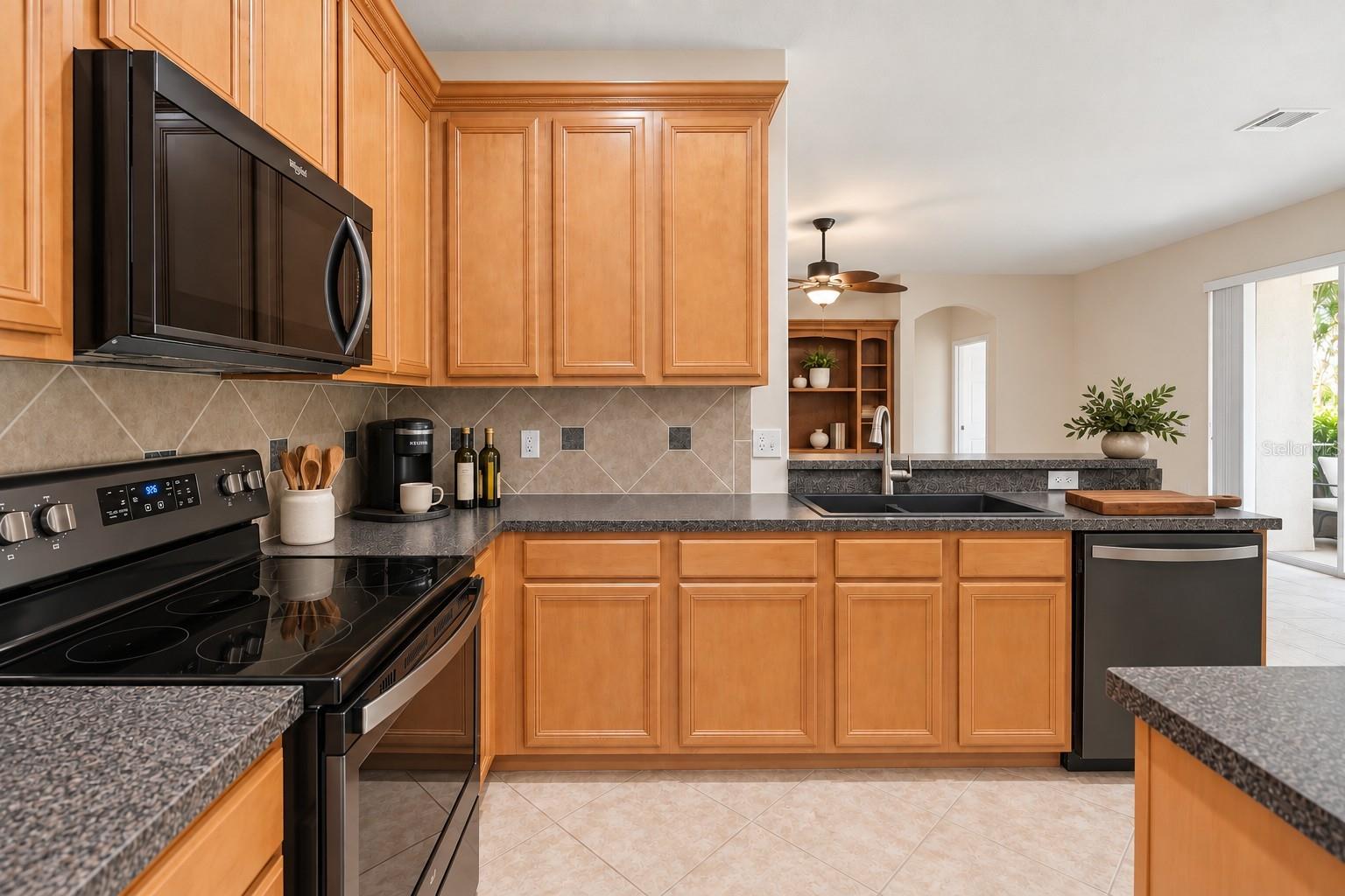 4203 Rock Hill Loop Property Photo 3