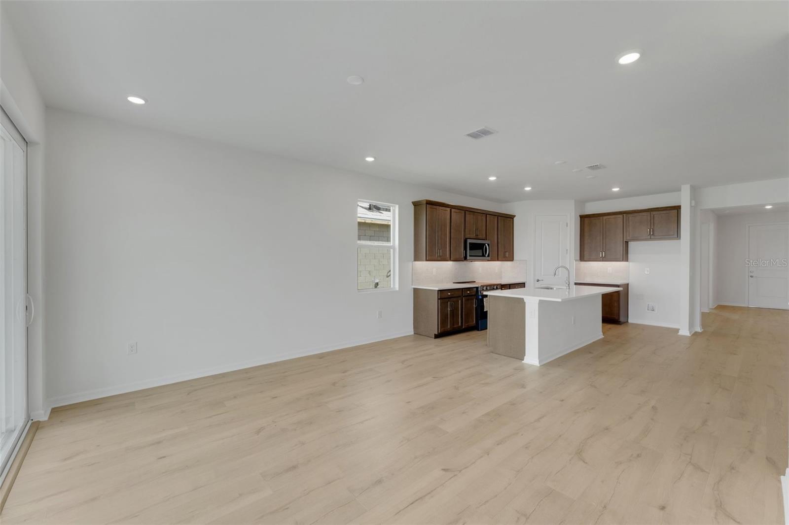16938 Squirrel Branch Ln Property Photo 23