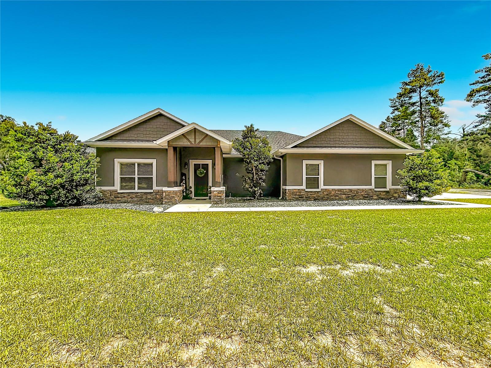 44524 Cross Country Blvd Property Photo 1