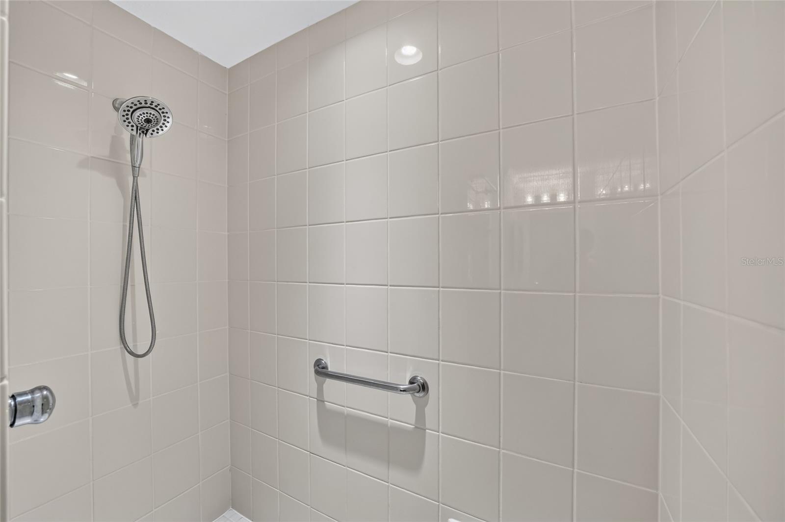 726 Bradford Loop Property Photo 25