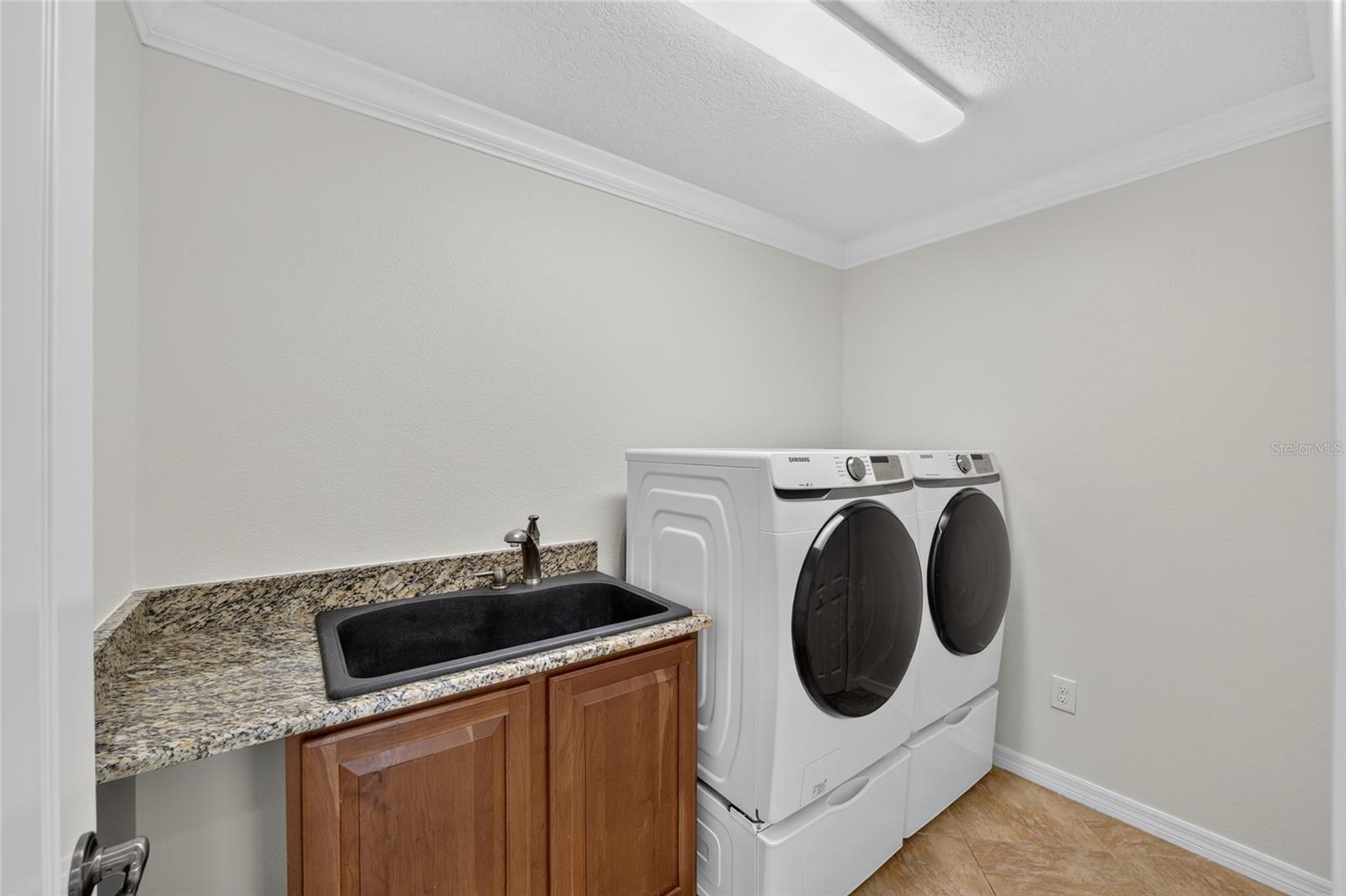 726 Bradford Loop Property Photo 31