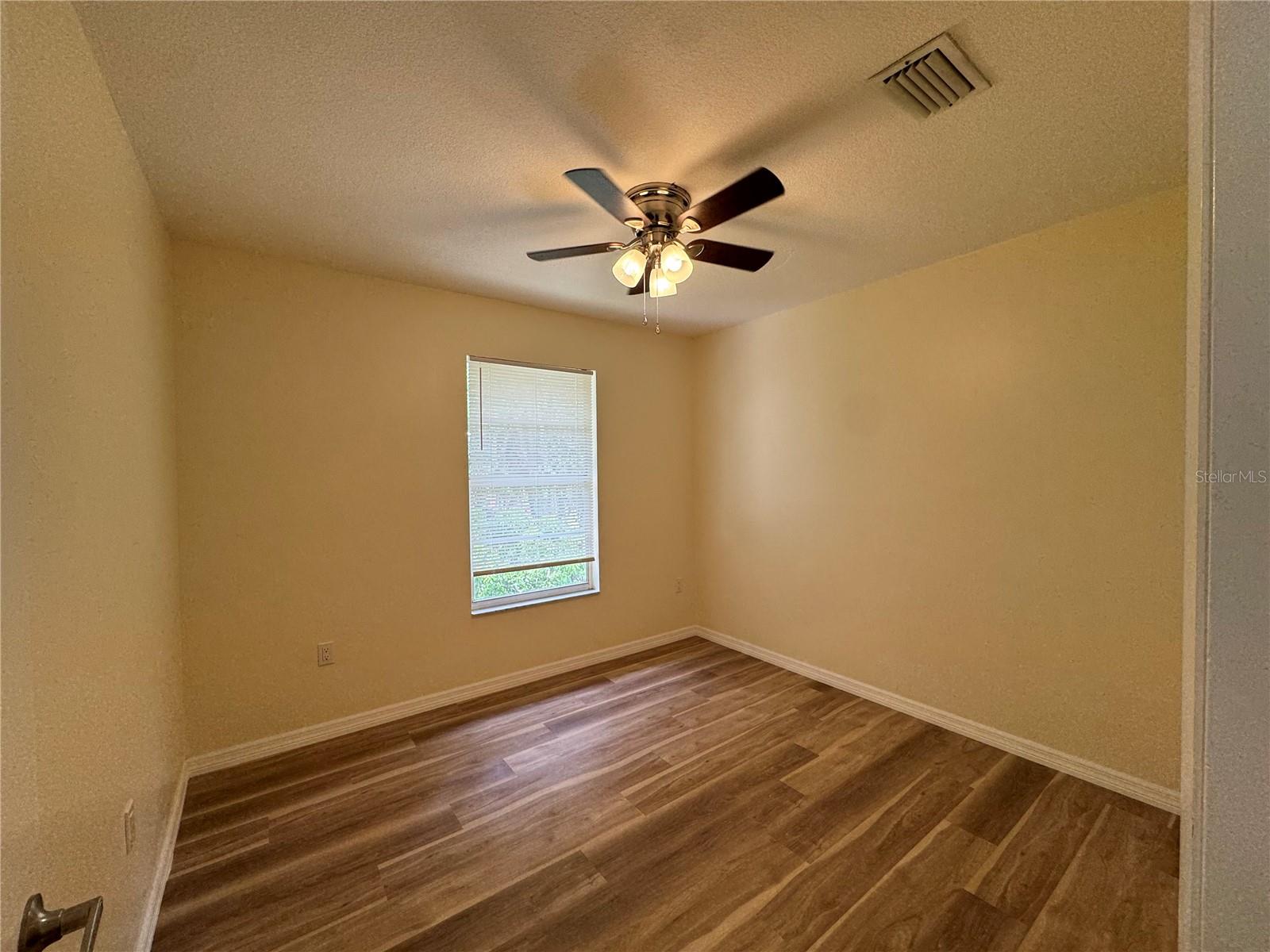 665 W Juniata St Property Photo 11
