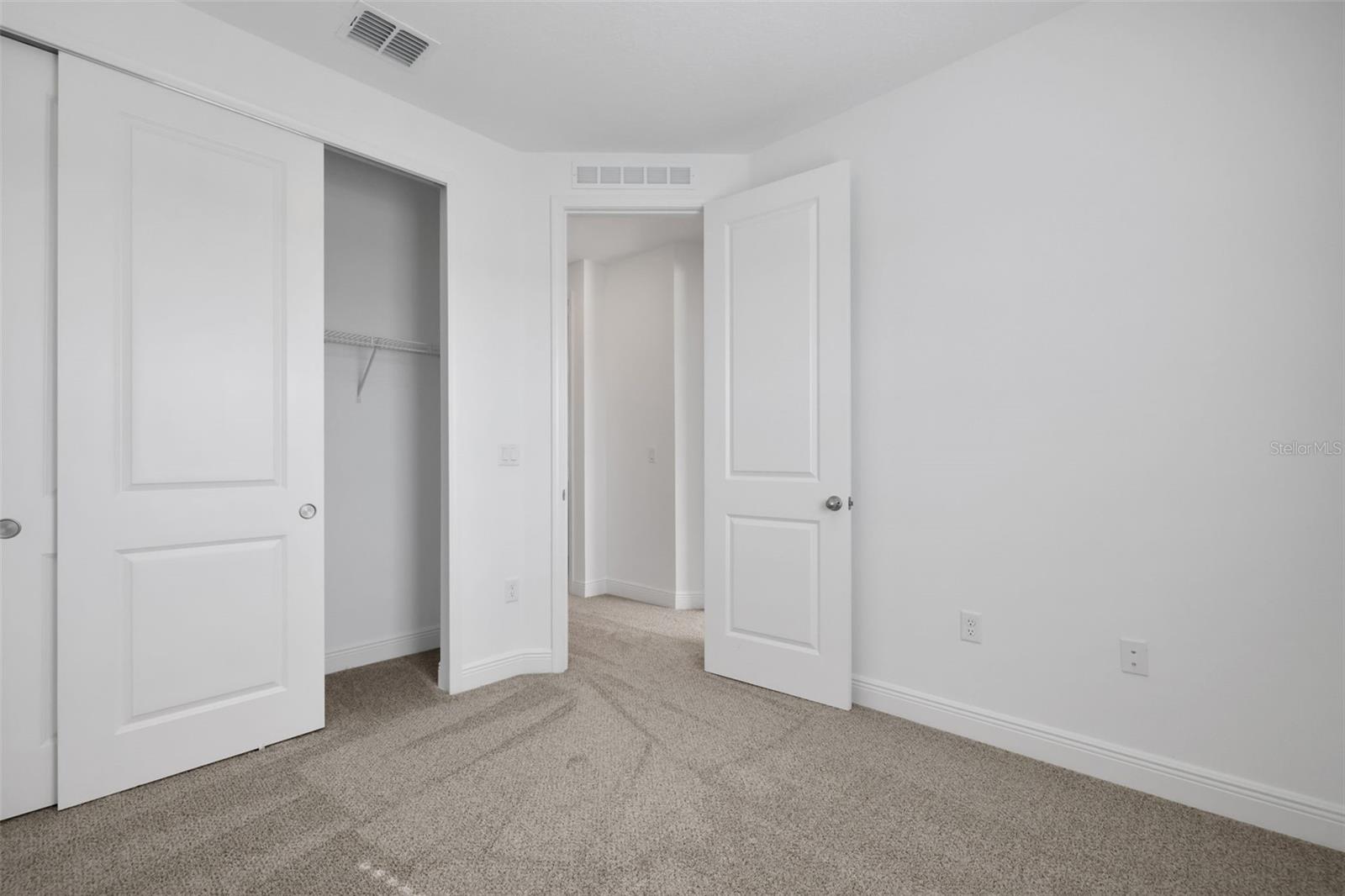 6527 Trailblaze Bnd Property Photo 7
