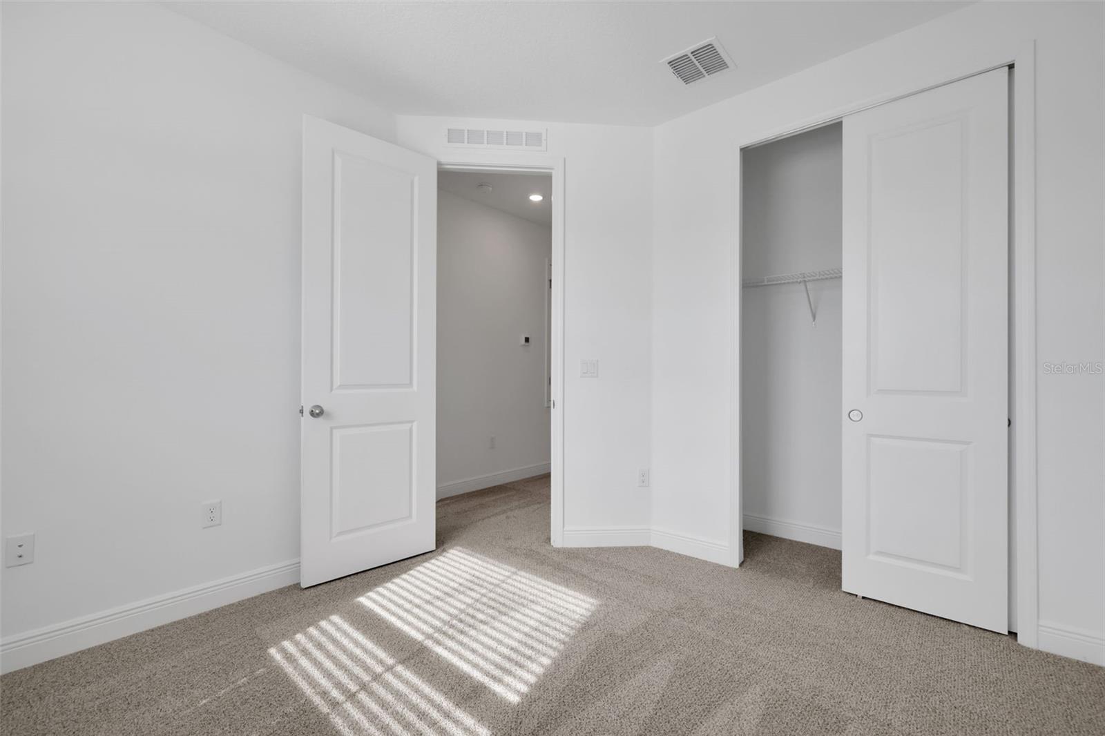 6527 Trailblaze Bnd Property Photo 9