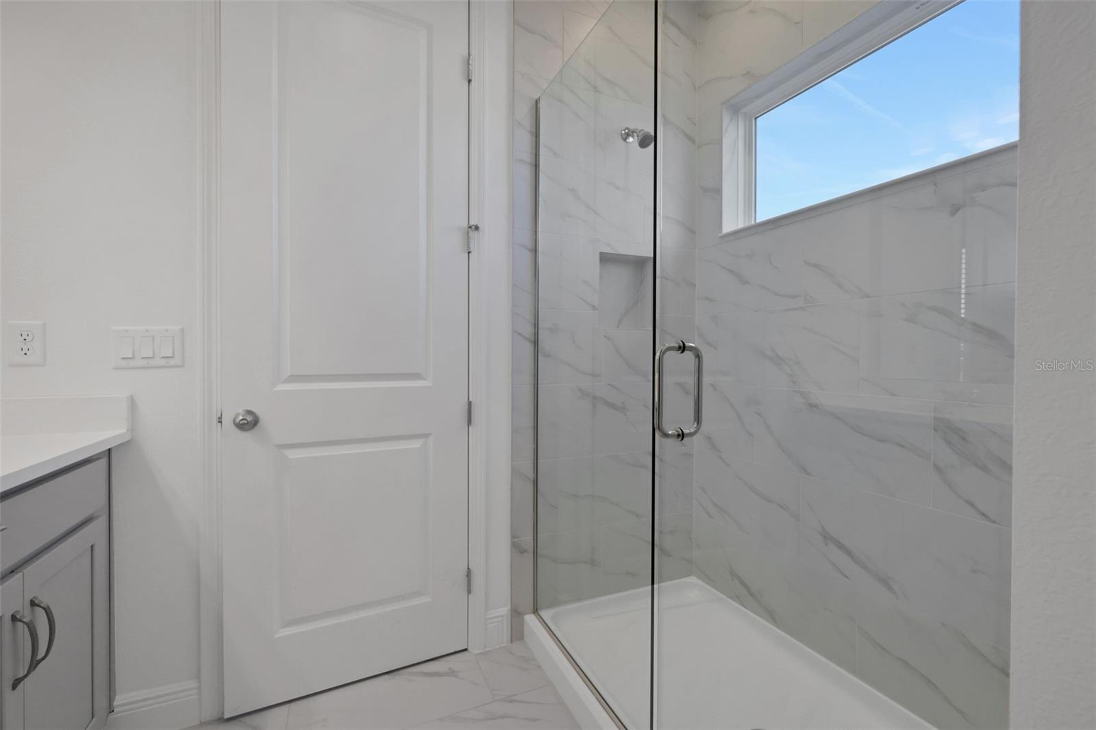 6527 Trailblaze Bnd Property Photo 13