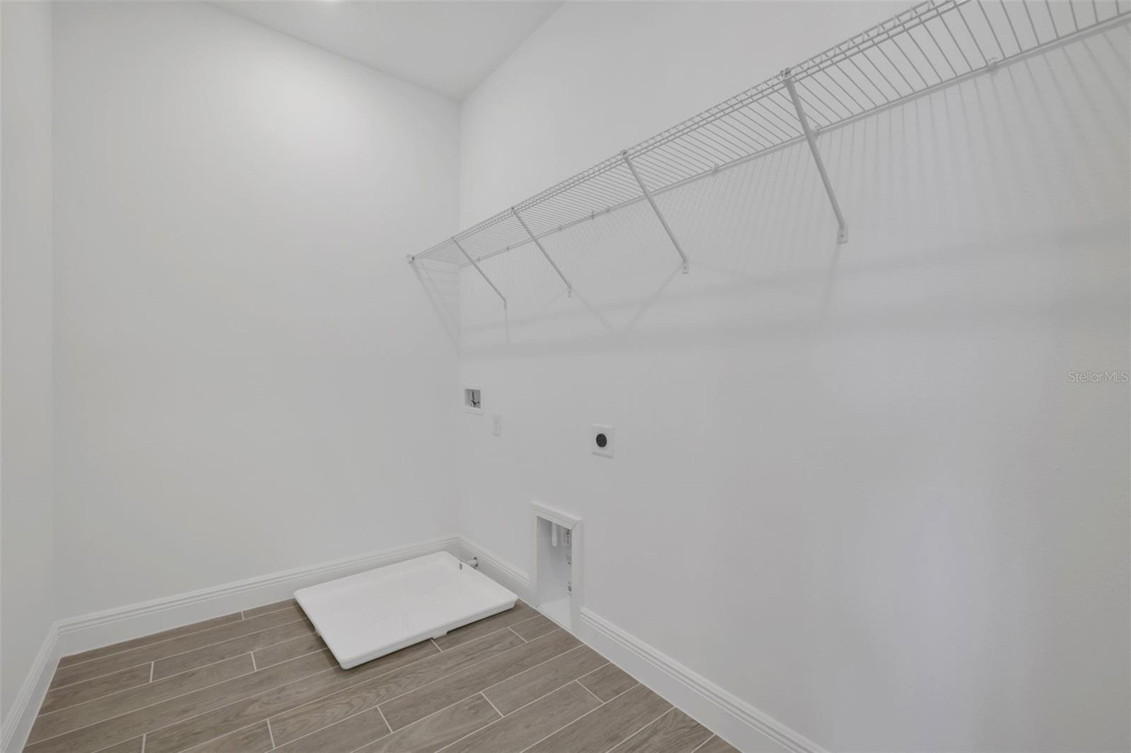 6527 Trailblaze Bnd Property Photo 17